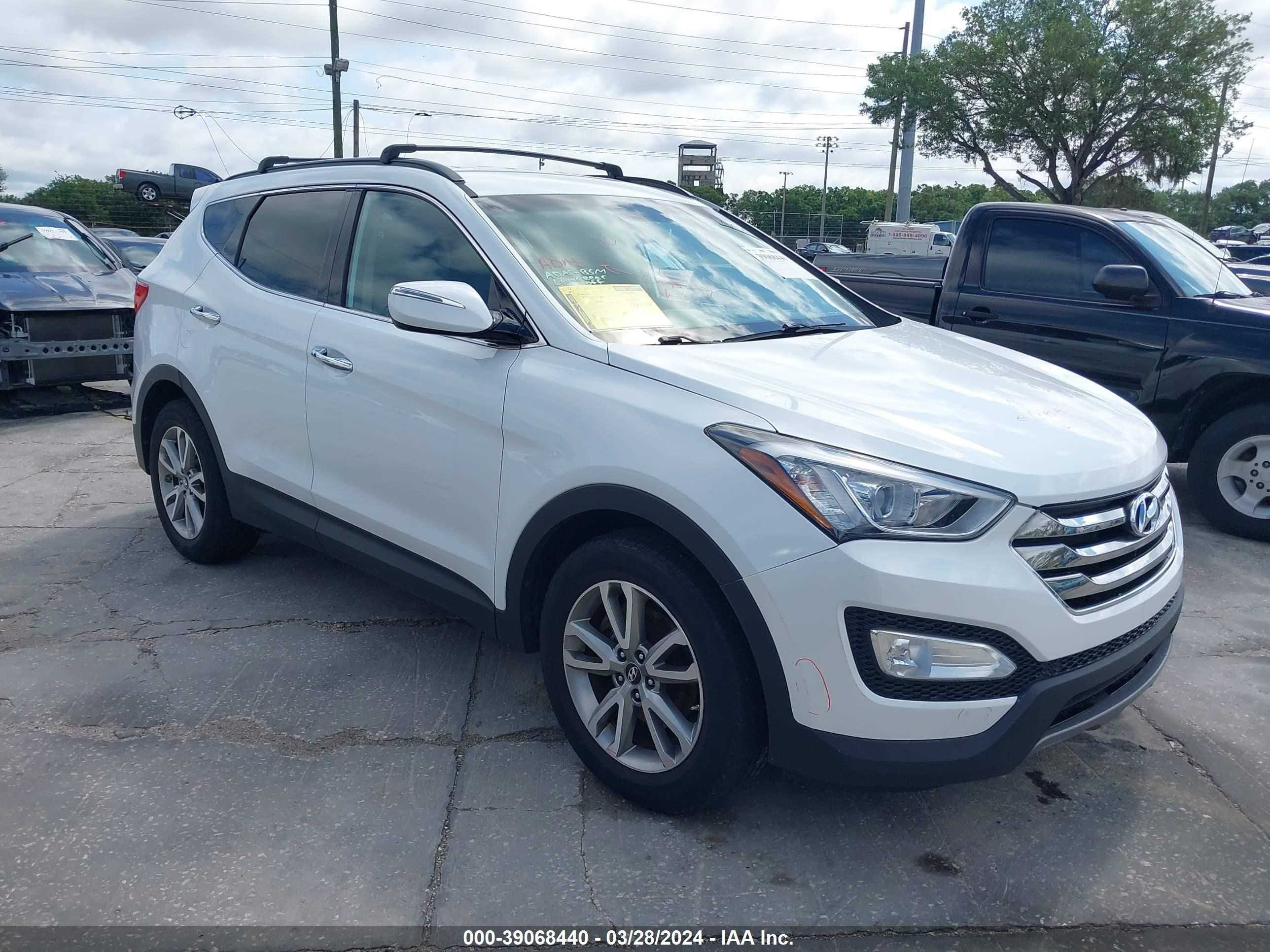 HYUNDAI SANTA FE 2014 5xyzudla7eg211656