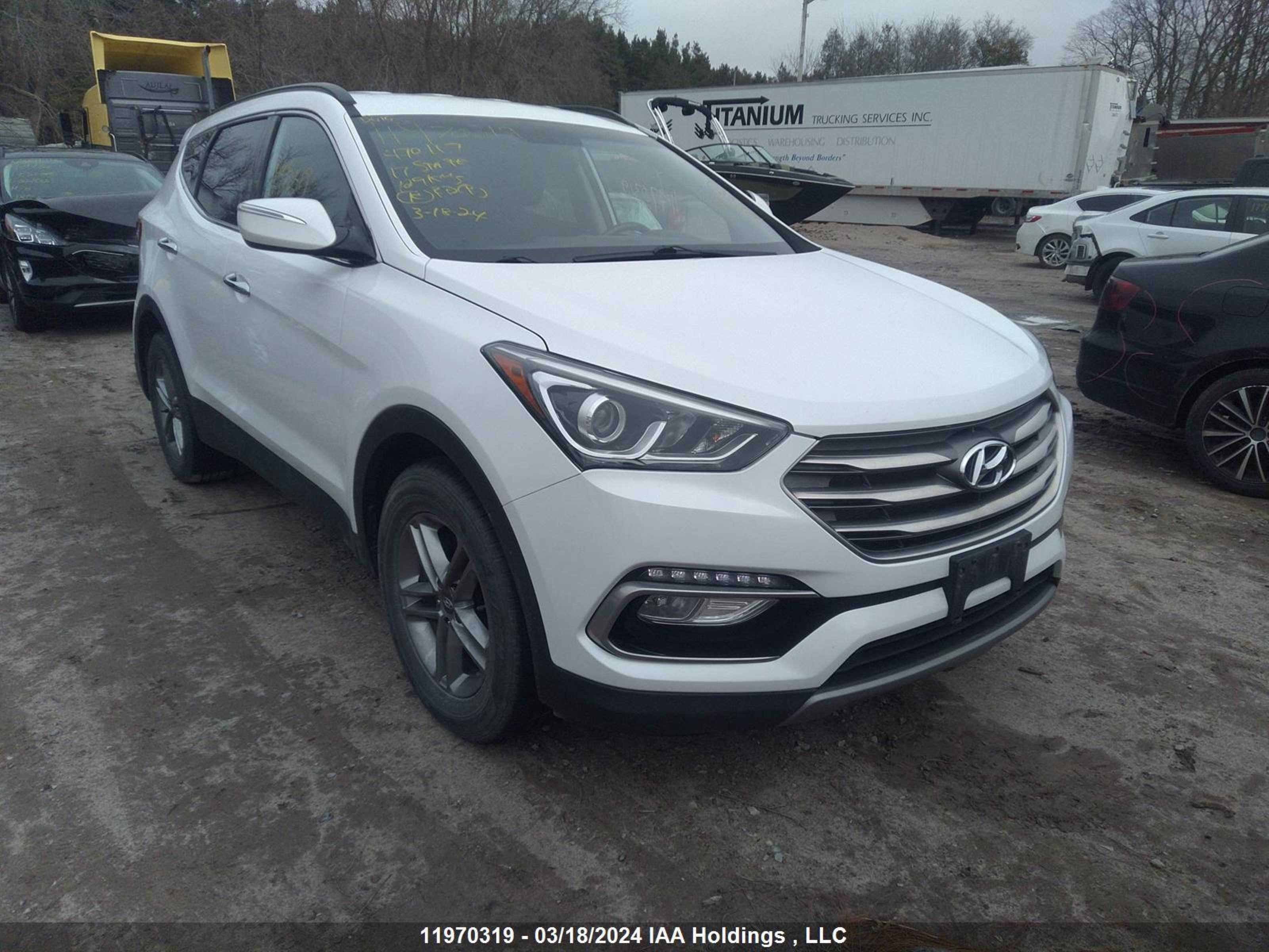 HYUNDAI SANTA FE 2017 5xyzudlb4hg470117