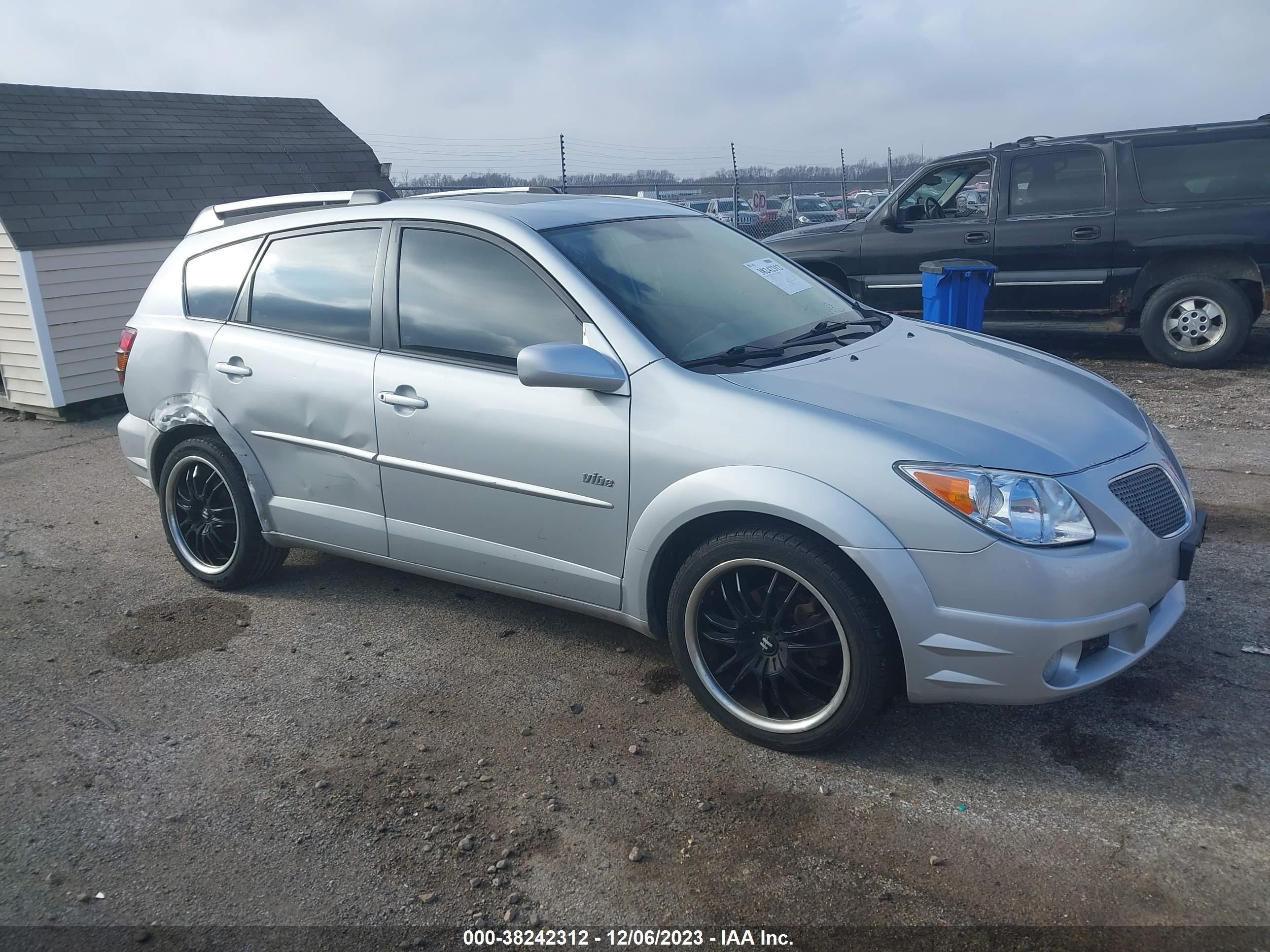 PONTIAC VIBE 2005 5y2sl63805z413463