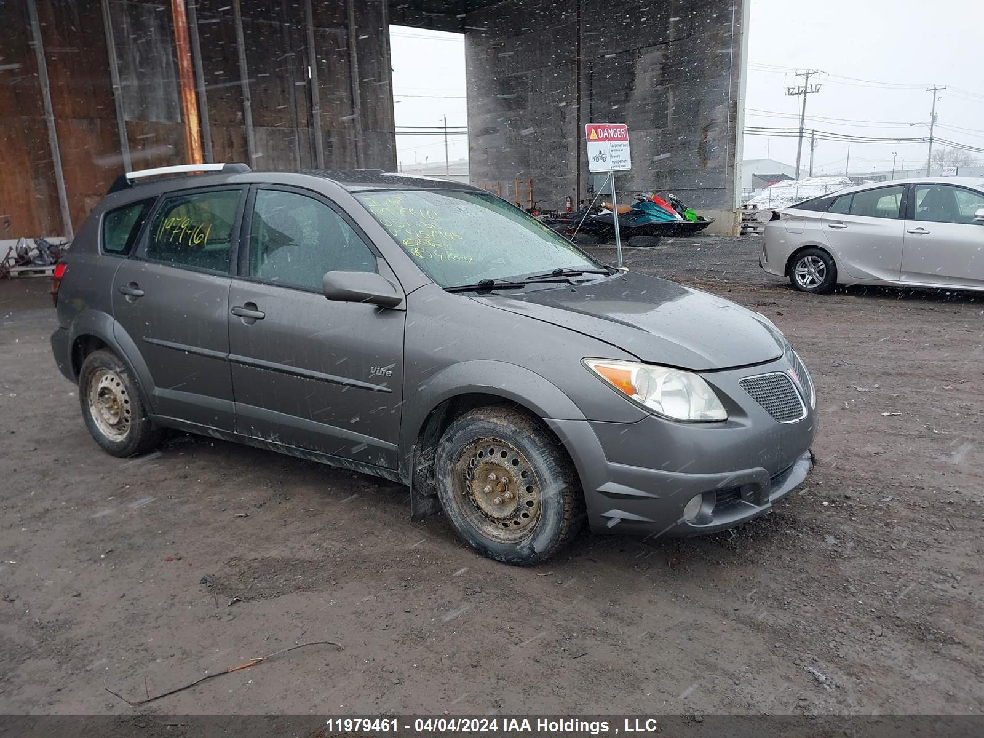 PONTIAC VIBE 2005 5y2sm63805z457945