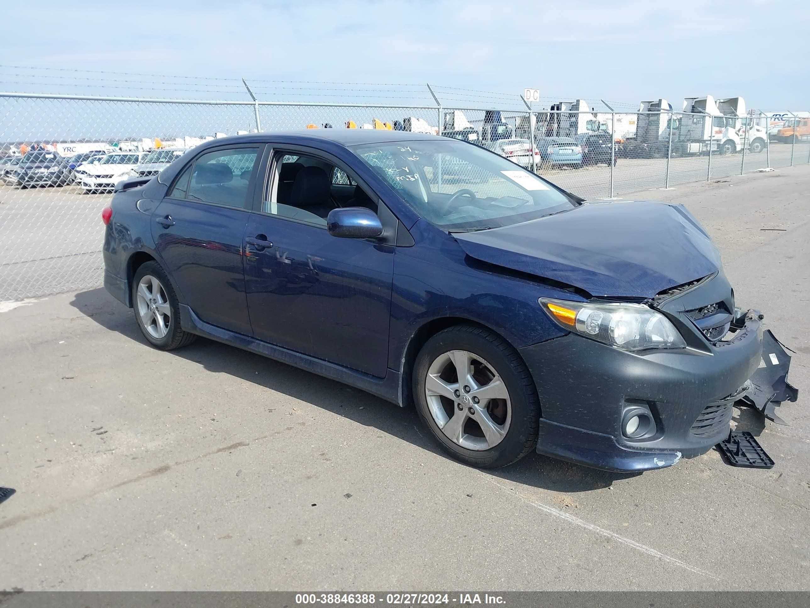 TOYOTA COROLLA 2013 5yfbu4ee8dp117314