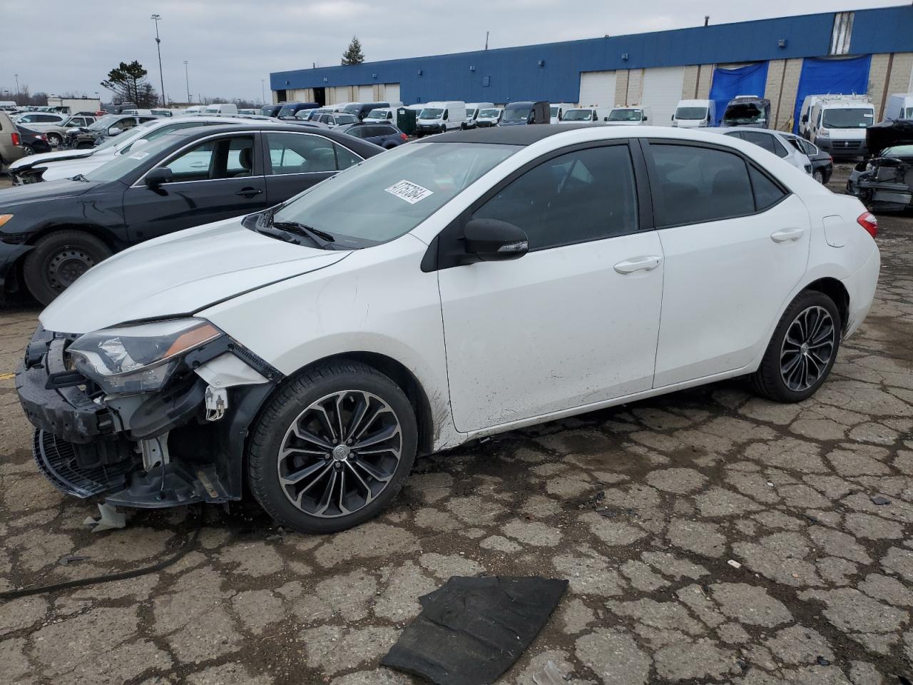 TOYOTA COROLLA 2015 5yfburhe0fp276873