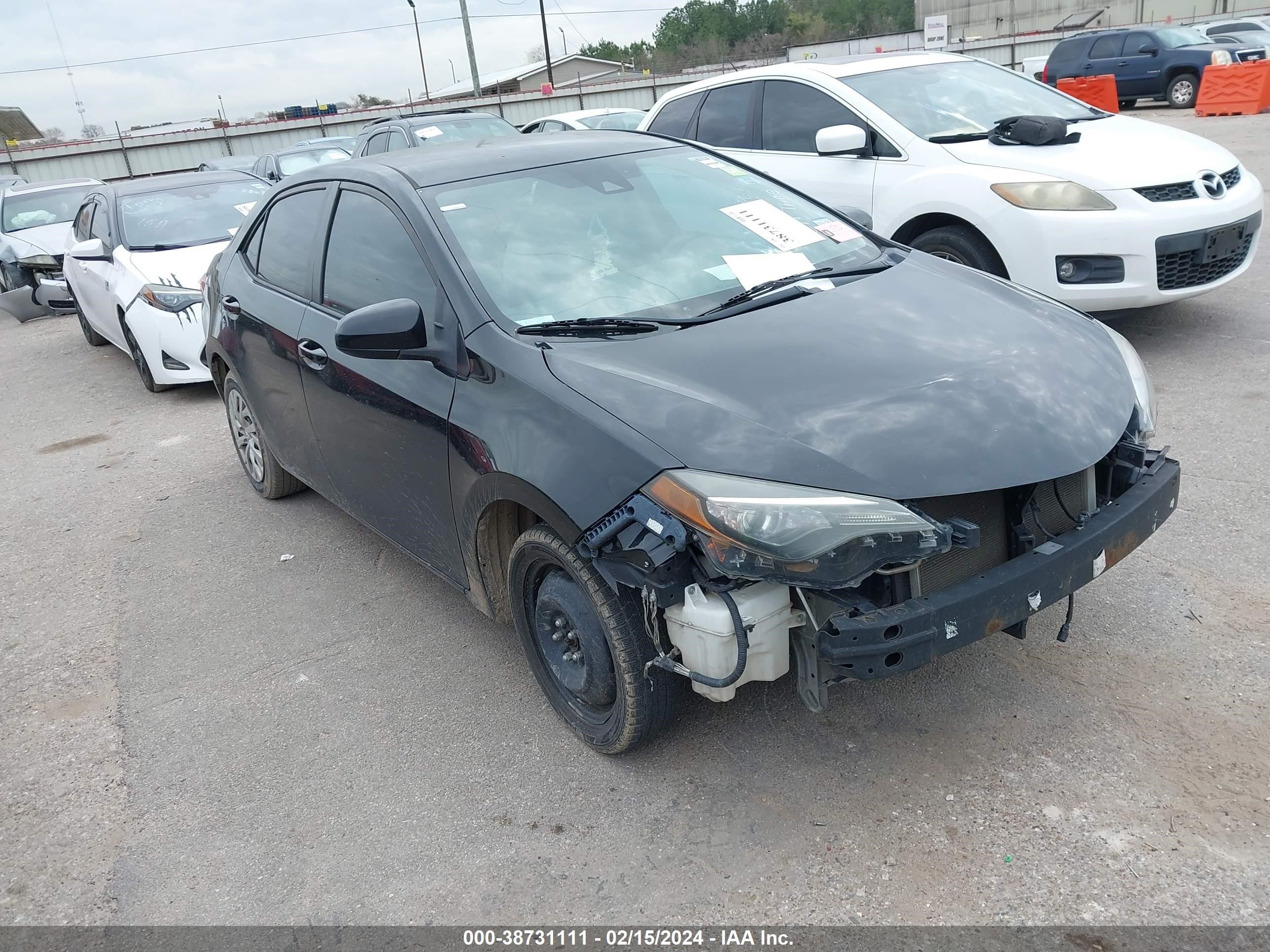 TOYOTA COROLLA 2017 5yfburhe0hp625789