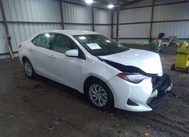 TOYOTA COROLLA 2017 5yfburhe0hp654564