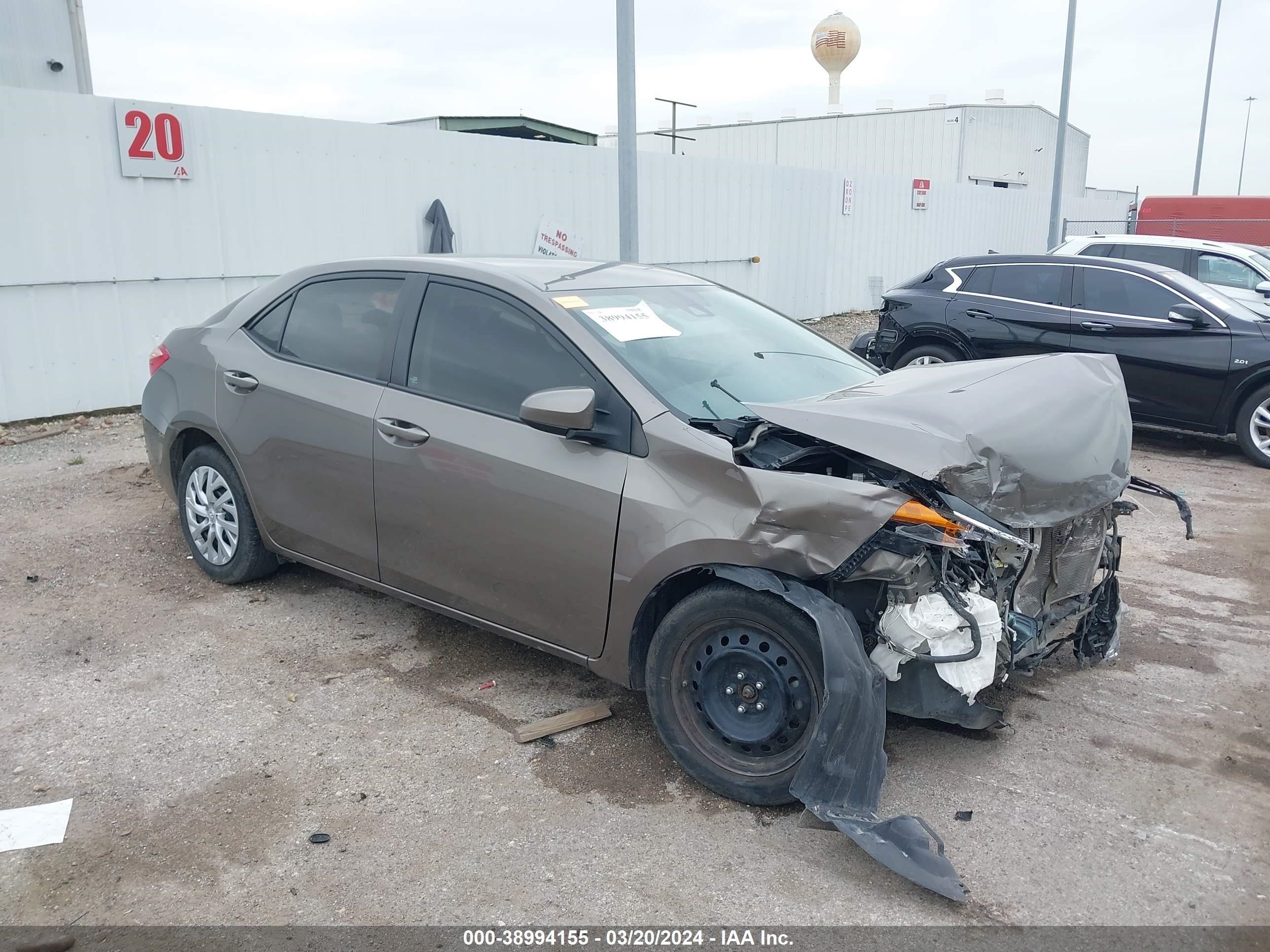 TOYOTA COROLLA 2017 5yfburhe0hp704928