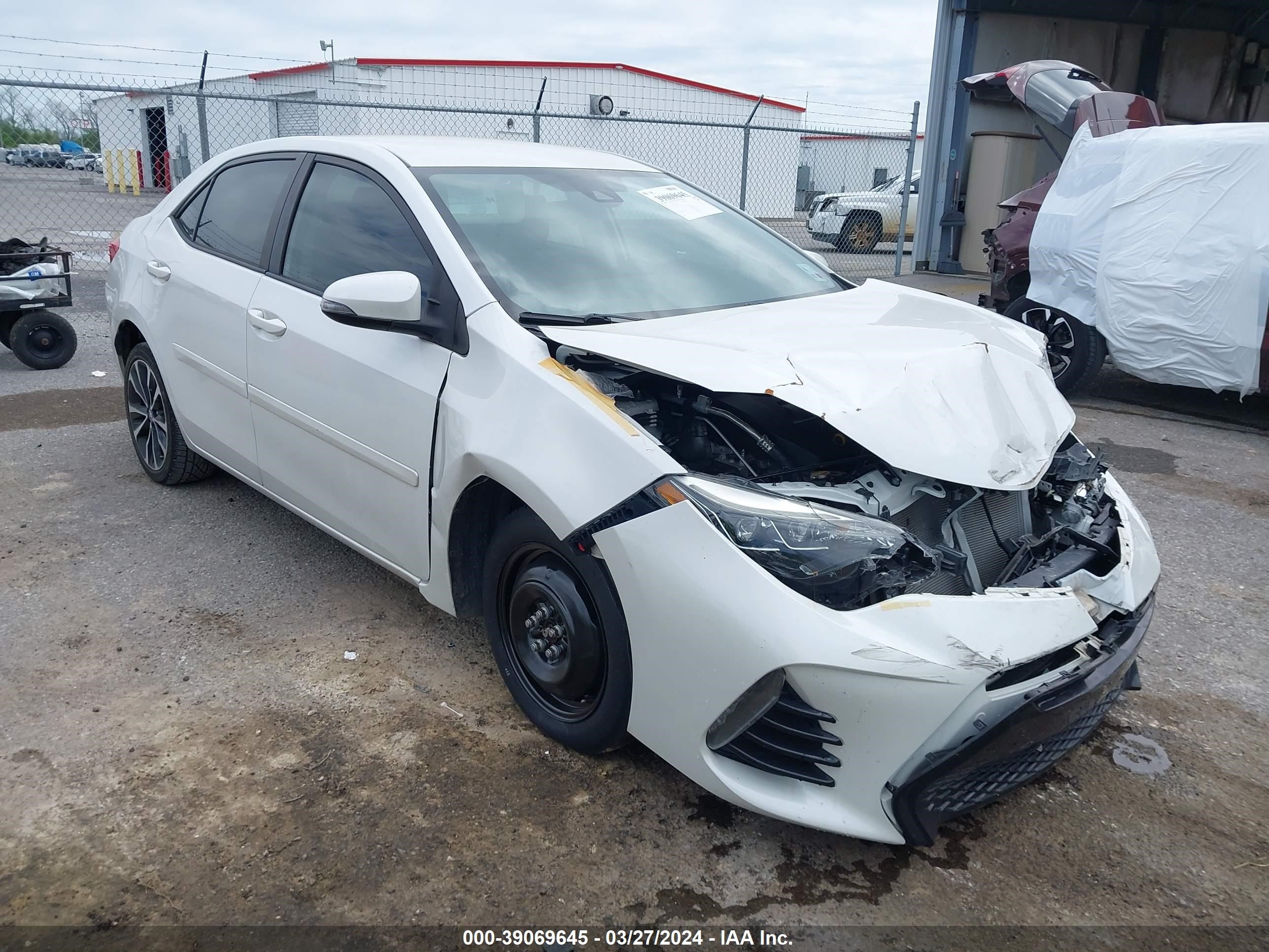 TOYOTA COROLLA 2017 5yfburhe1hp591166