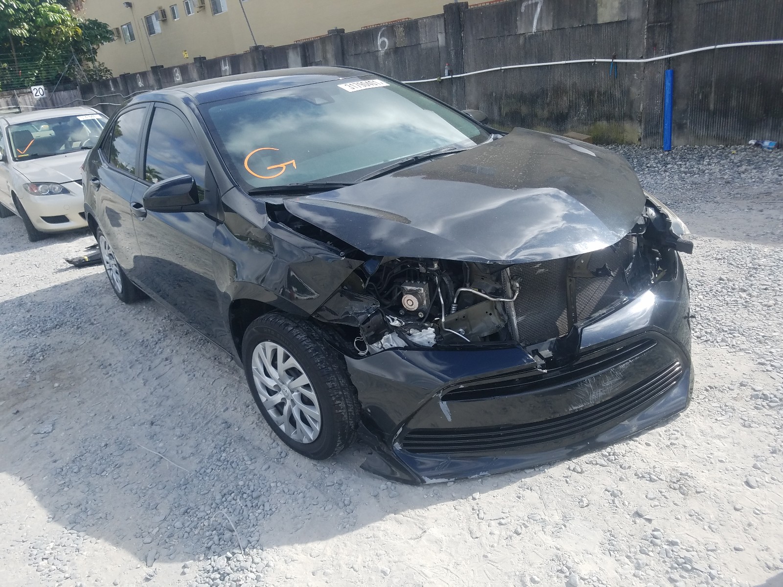 TOYOTA COROLLA L 2018 5yfburhe2jp744059