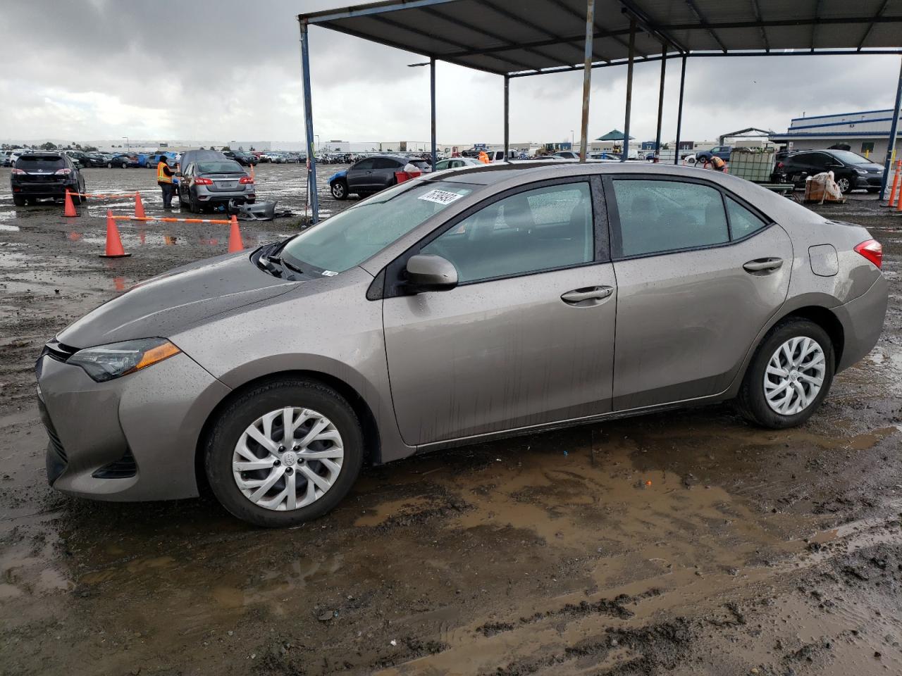 TOYOTA COROLLA 2018 5yfburhe2jp846719