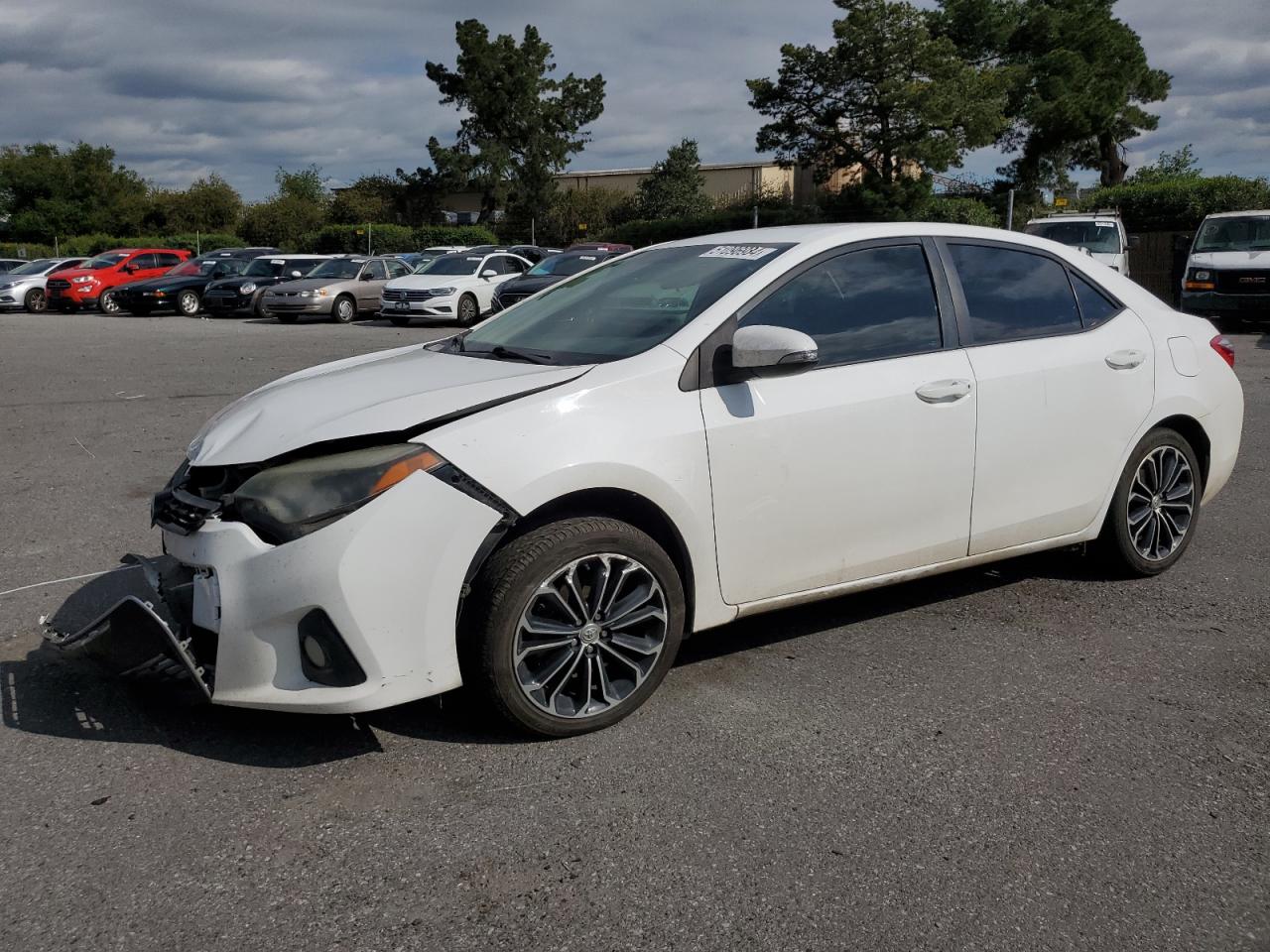 TOYOTA COROLLA 2016 5yfburhe3gp421924