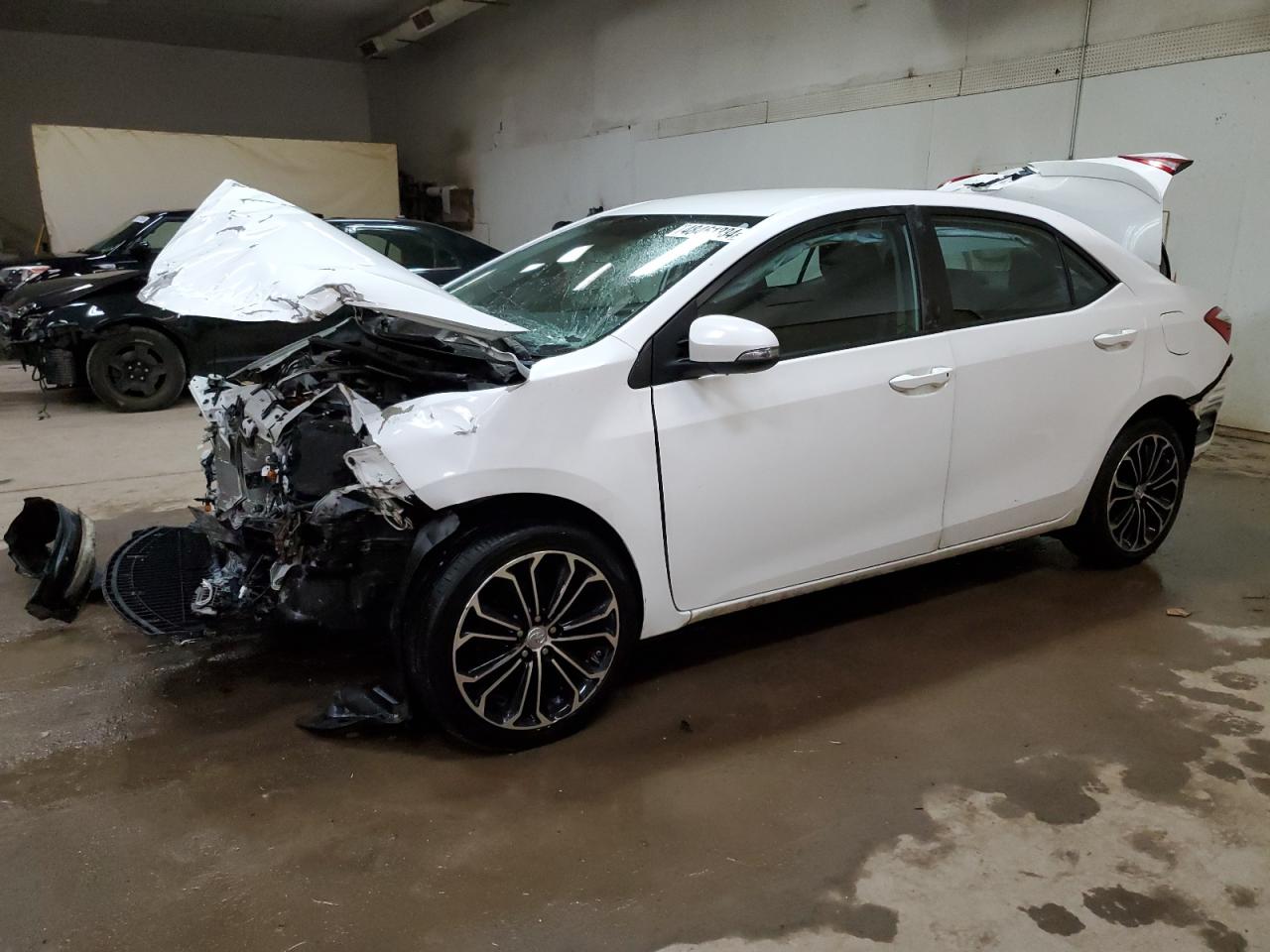 TOYOTA COROLLA 2016 5yfburhe3gp506343