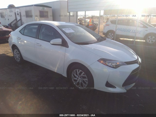 TOYOTA COROLLA 2017 5yfburhe3hp575745