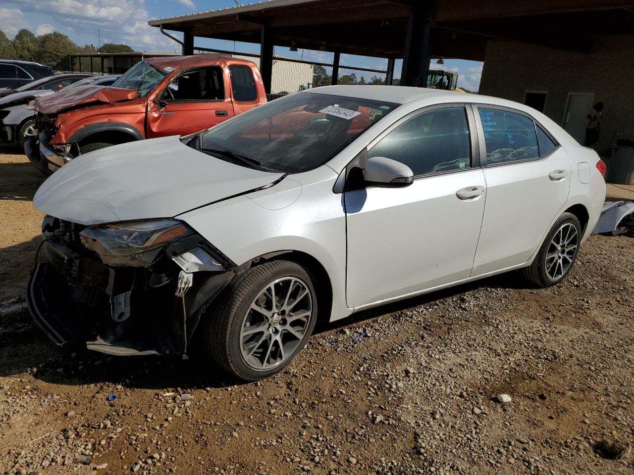 TOYOTA COROLLA 2017 5yfburhe3hp614043