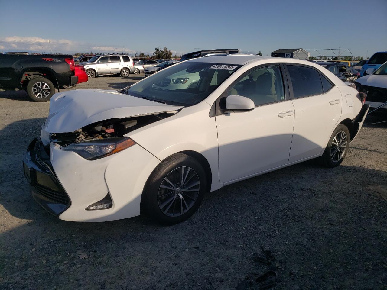 TOYOTA COROLLA 2017 5yfburhe3hp617234