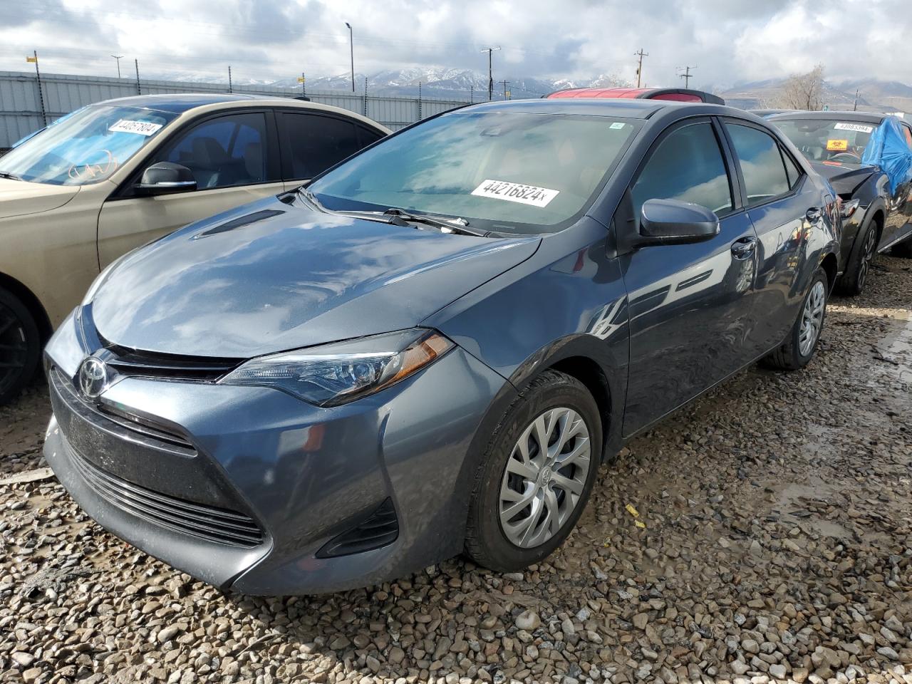 TOYOTA COROLLA 2017 5yfburhe3hp640612