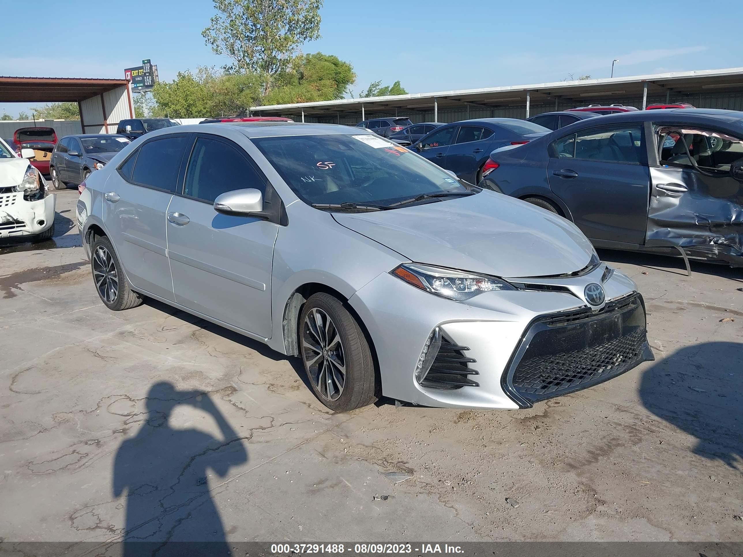 TOYOTA COROLLA 2017 5yfburhe3hp670628