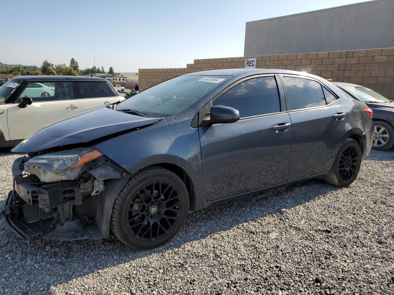 TOYOTA COROLLA 2018 5yfburhe3jp759735