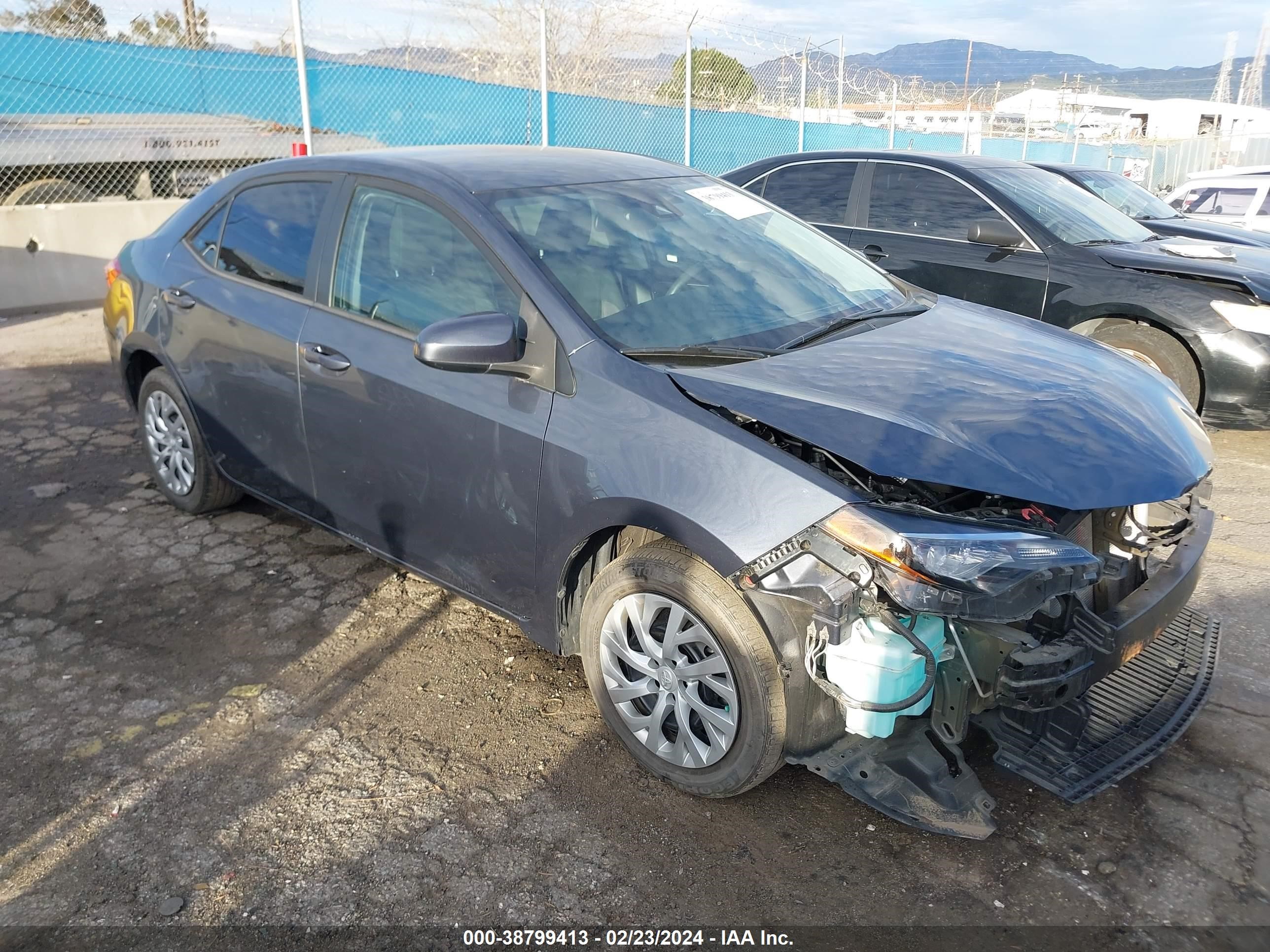 TOYOTA COROLLA 2018 5yfburhe3jp784828