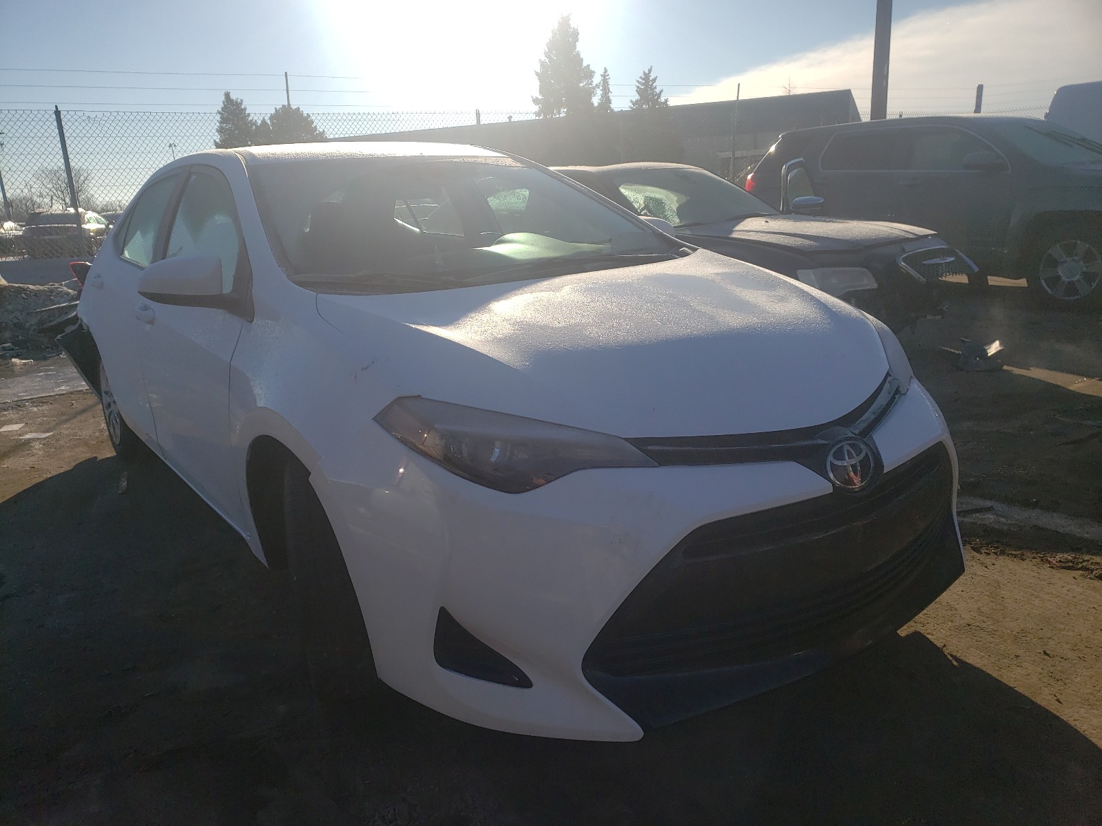 TOYOTA COROLLA 2018 5yfburhe3jp833008