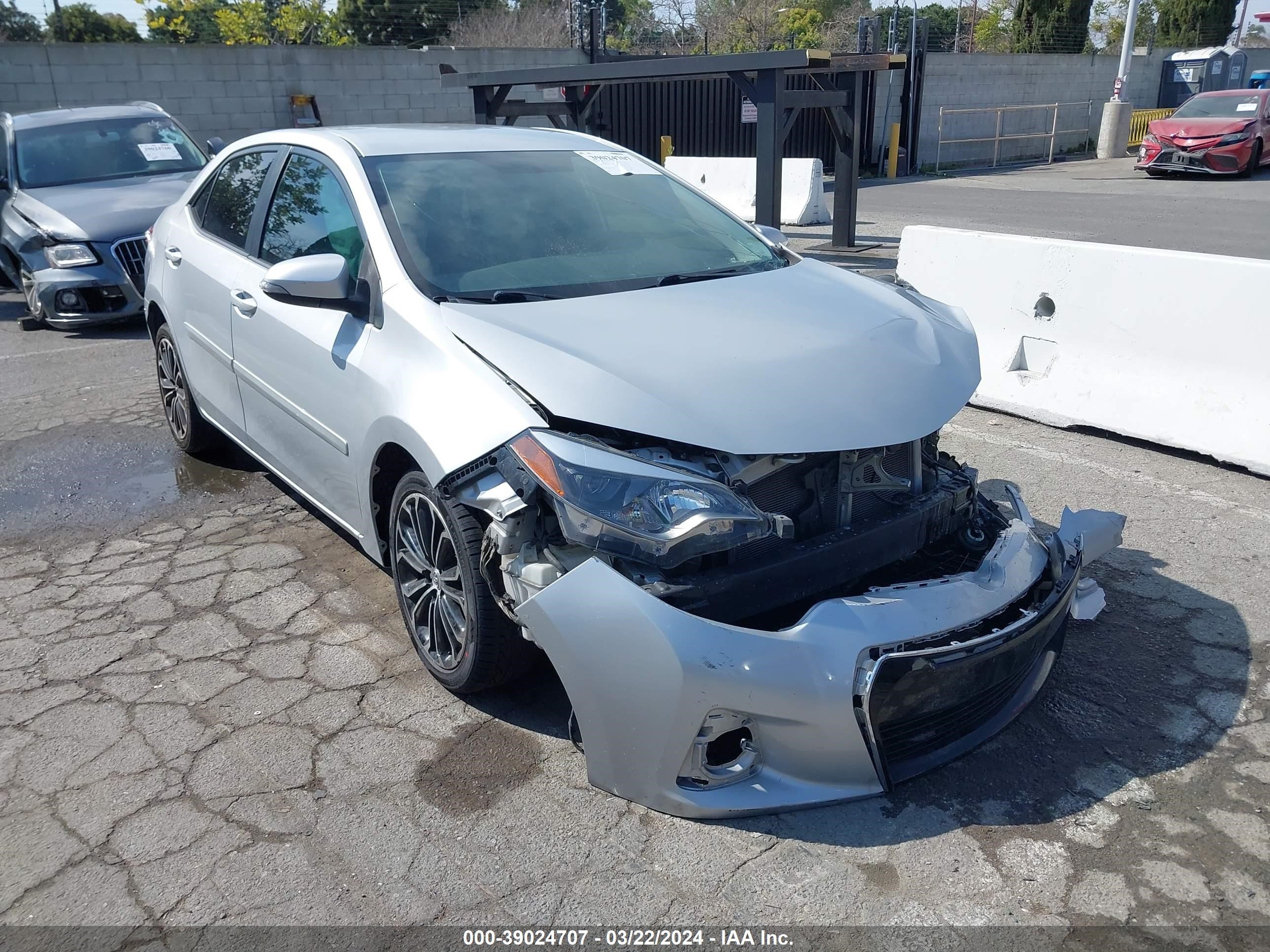 TOYOTA COROLLA 2015 5yfburhe4fp240040