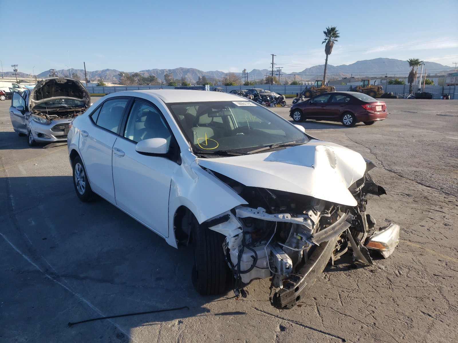 TOYOTA COROLLA L 2015 5yfburhe4fp273295