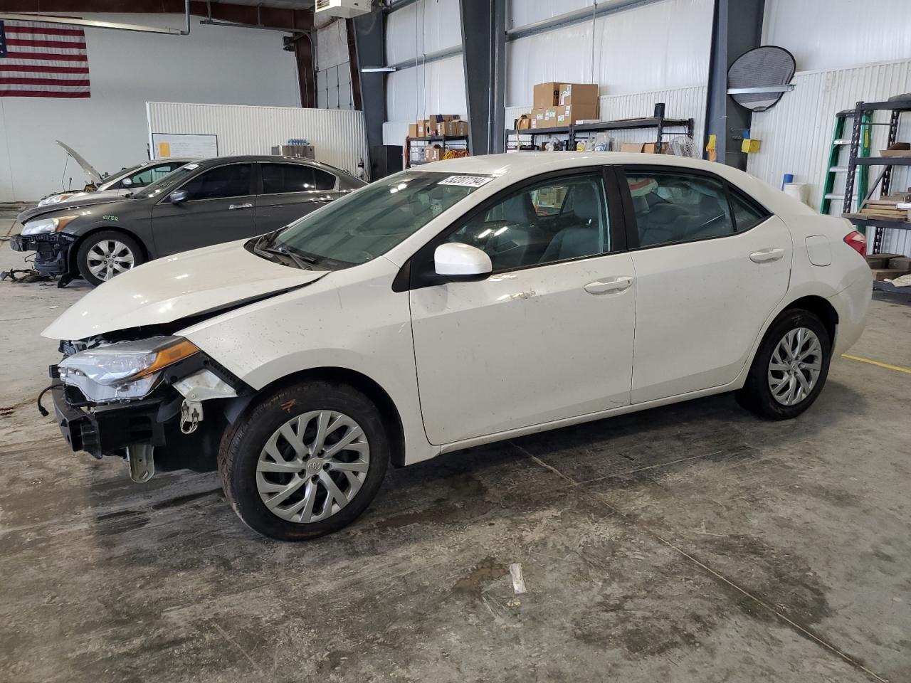 TOYOTA COROLLA 2017 5yfburhe4hp574314