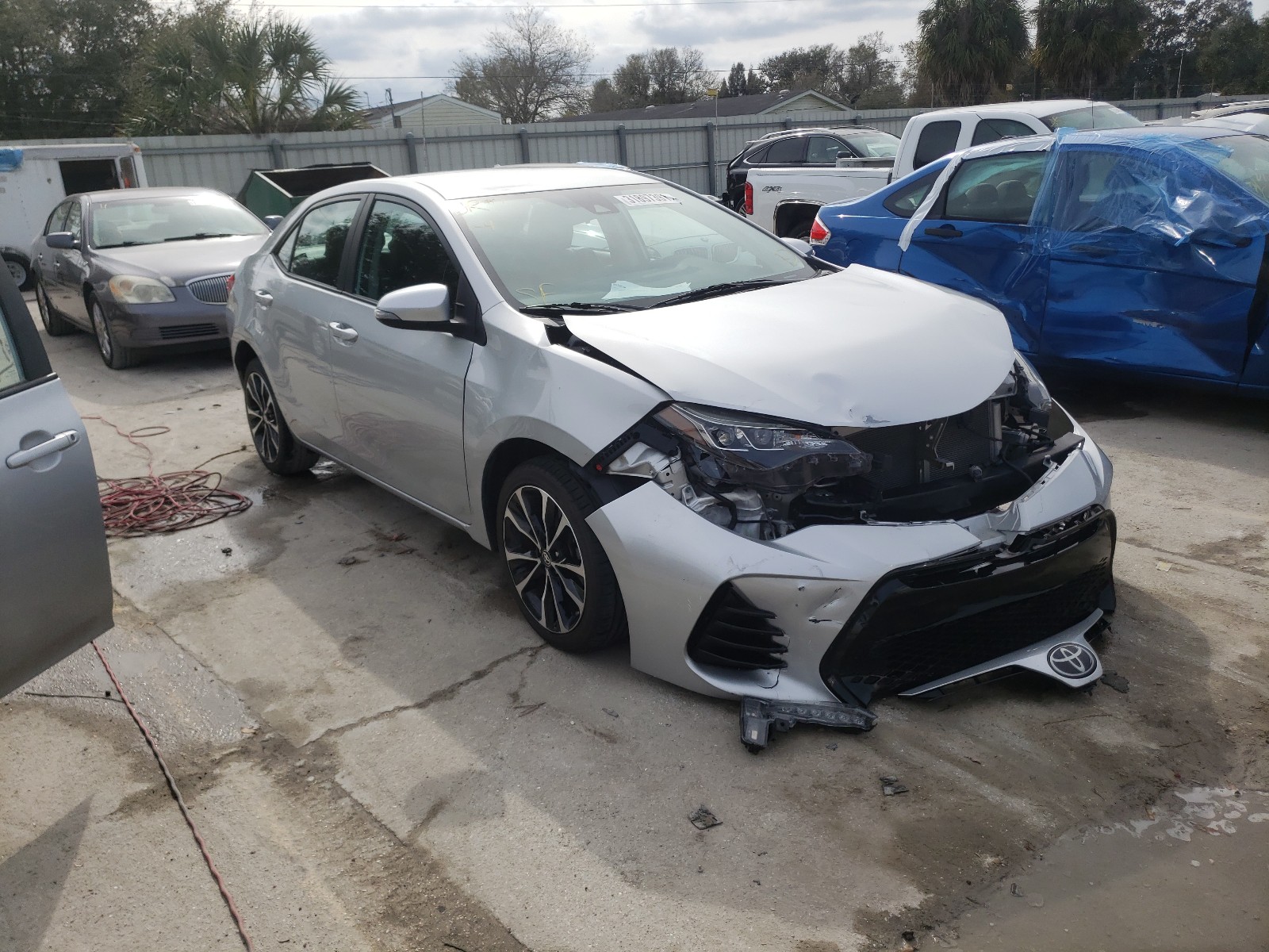 TOYOTA COROLLA L 2018 5yfburhe4jp831803