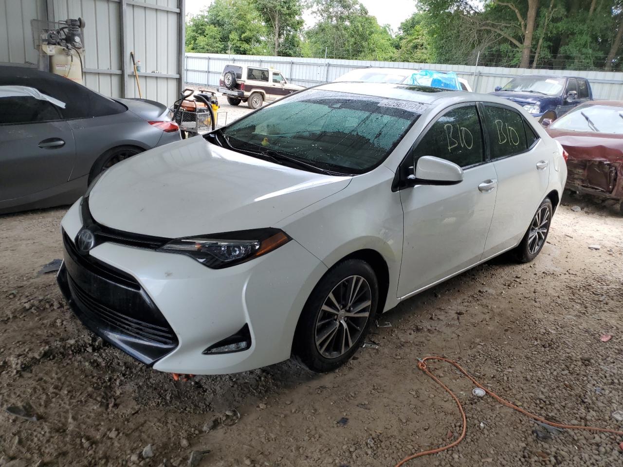 TOYOTA COROLLA 2018 5yfburhe5jp759784