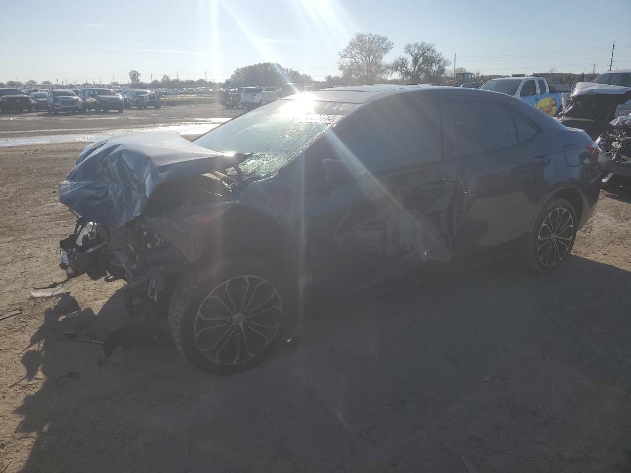 TOYOTA COROLLA 2015 5yfburhe6fp252867