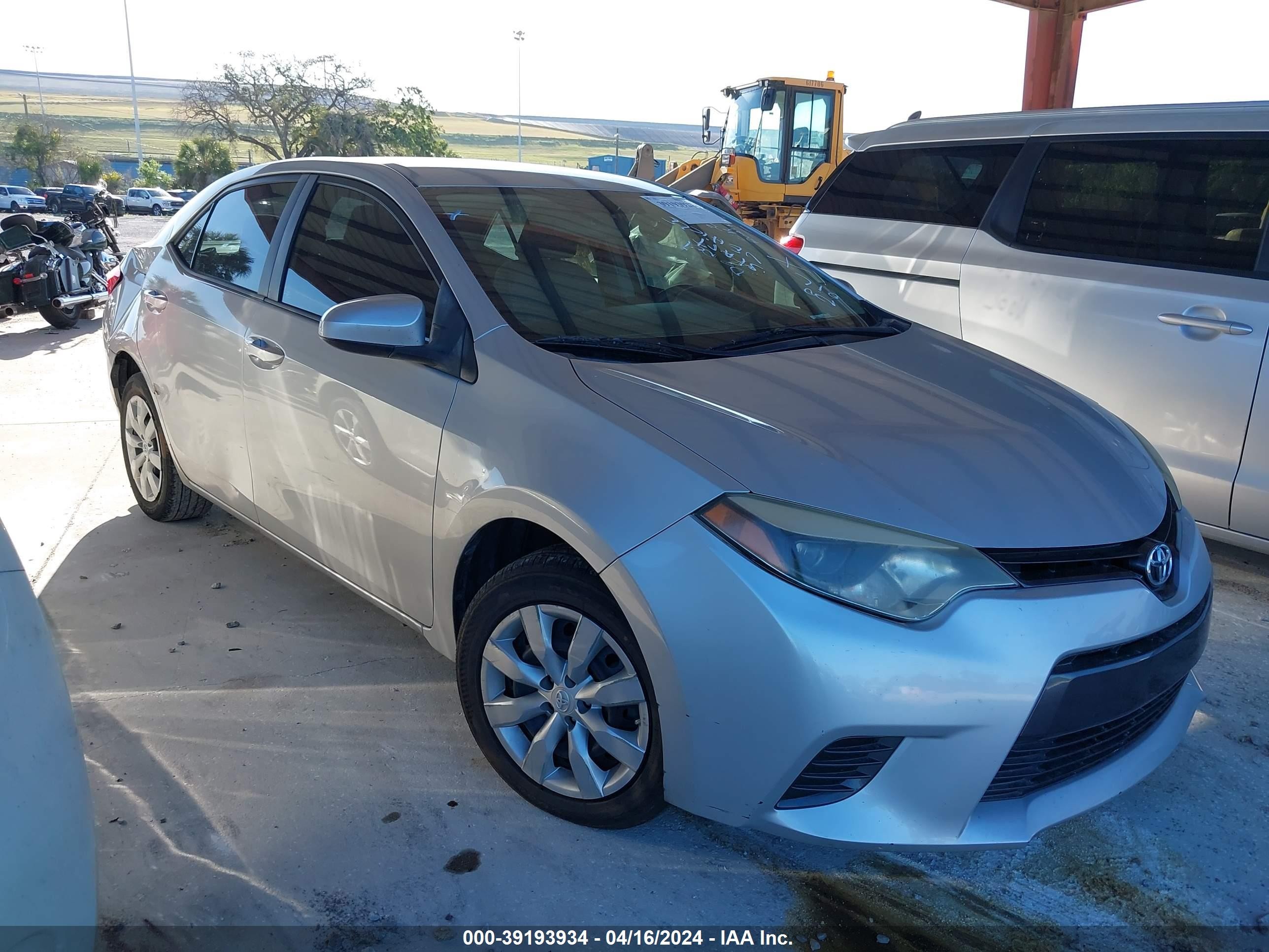 TOYOTA COROLLA 2015 5yfburhe7fp229176