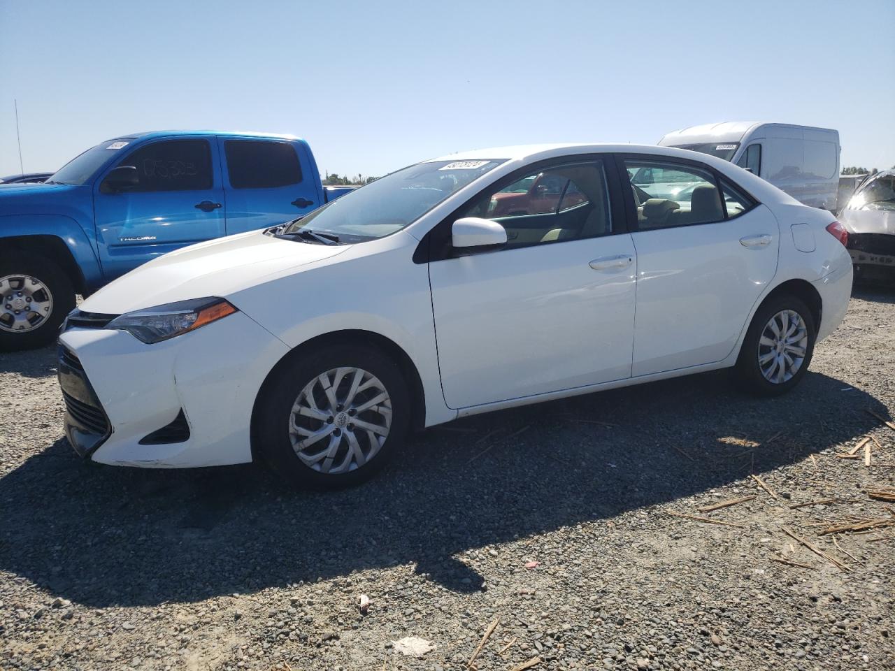 TOYOTA COROLLA 2017 5yfburhe8hp583257