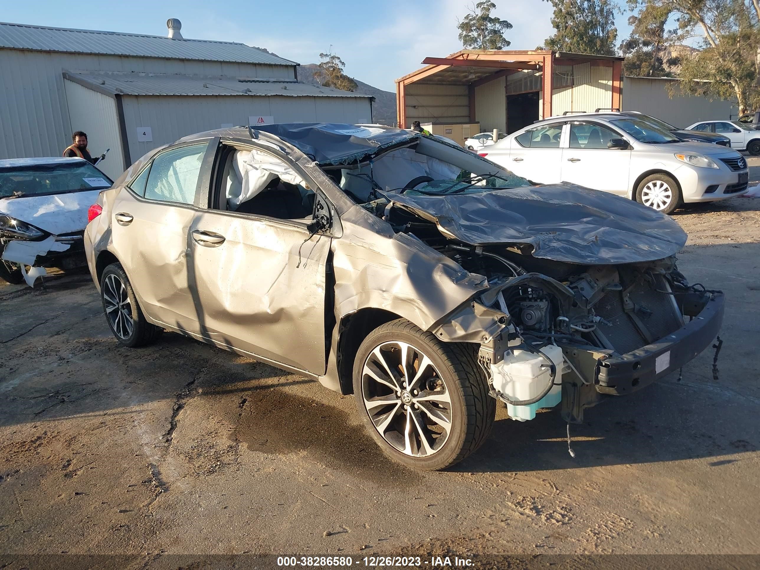 TOYOTA COROLLA 2017 5yfburhe8hp589298