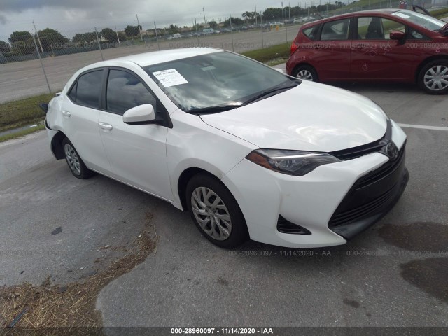 TOYOTA COROLLA 2017 5yfburhe8hp641898