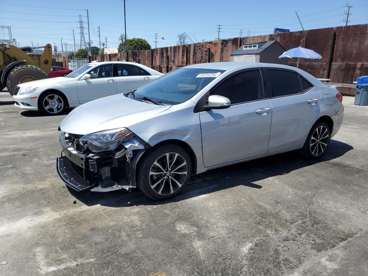 TOYOTA COROLLA 2017 5yfburhe8hp677557