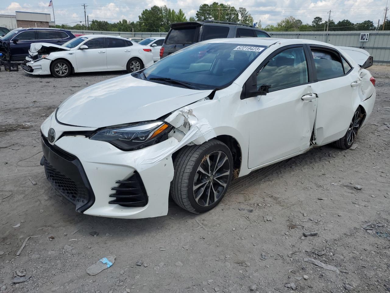 TOYOTA COROLLA 2018 5yfburhe8jp738928