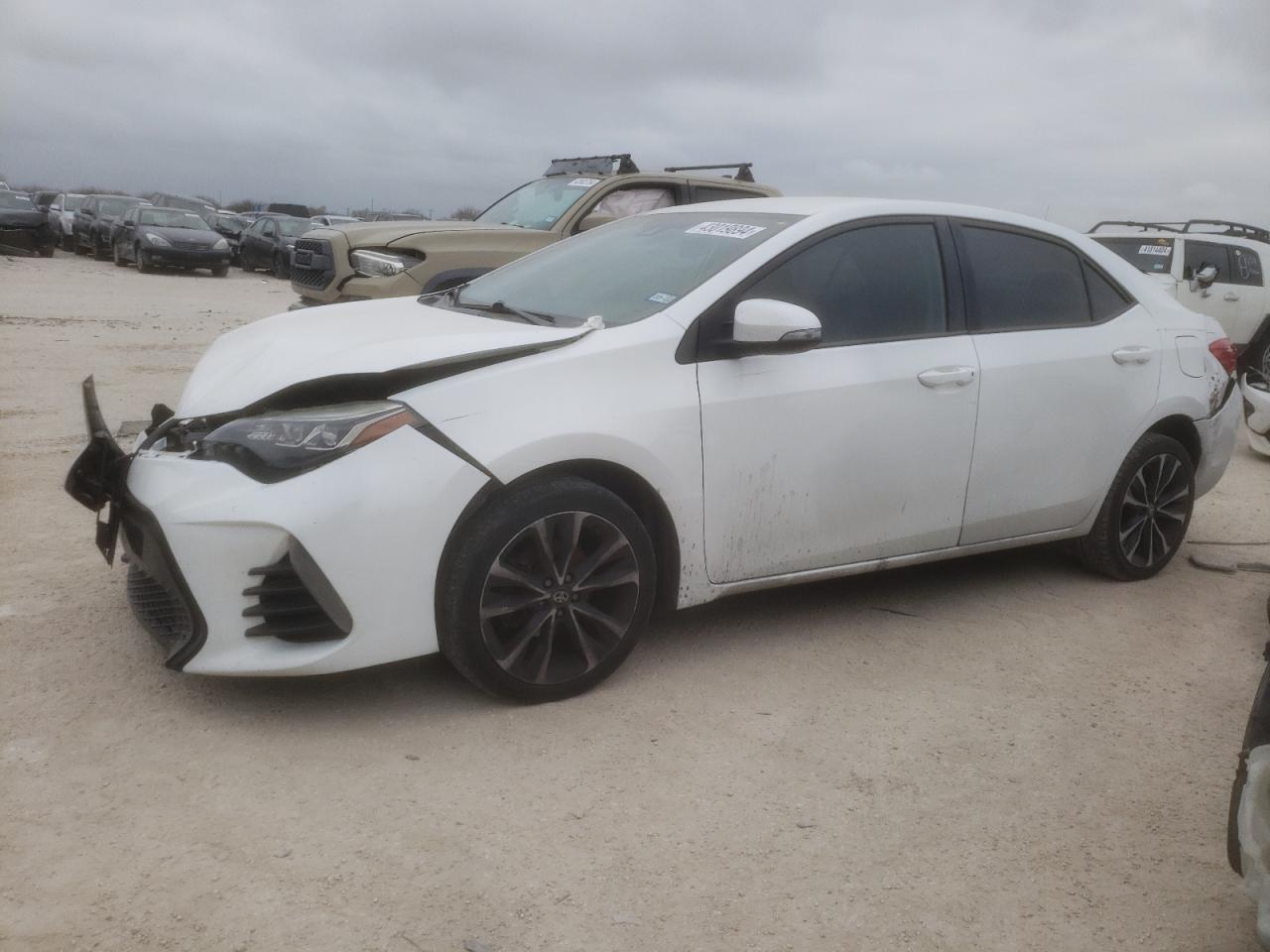 TOYOTA COROLLA 2018 5yfburhe8jp800778