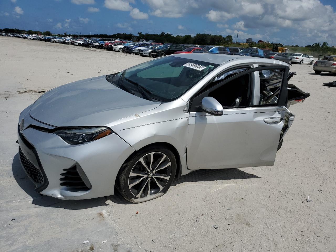 TOYOTA COROLLA 2018 5yfburhe8jp808301