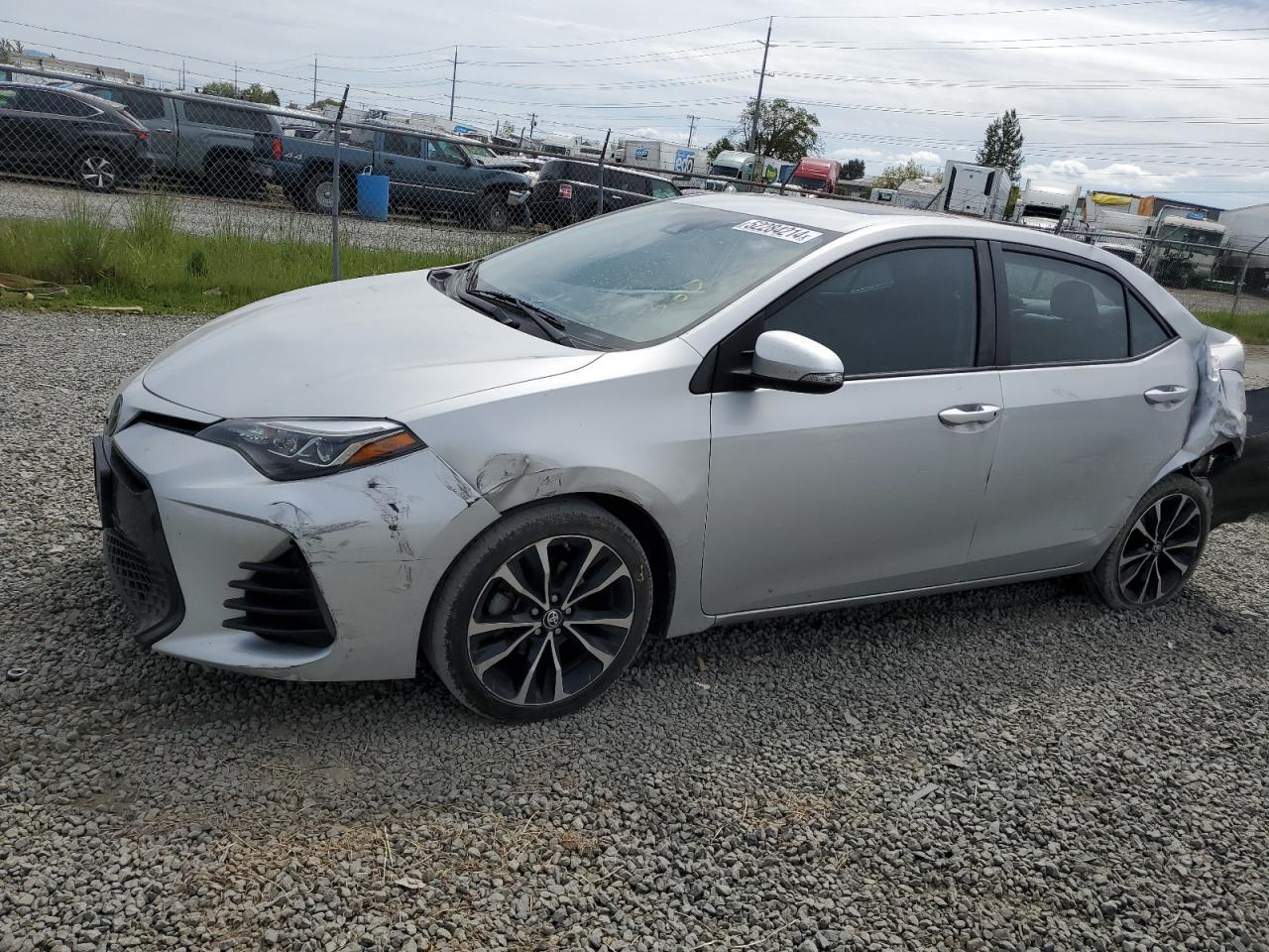 TOYOTA COROLLA 2018 5yfburhe8jp852184