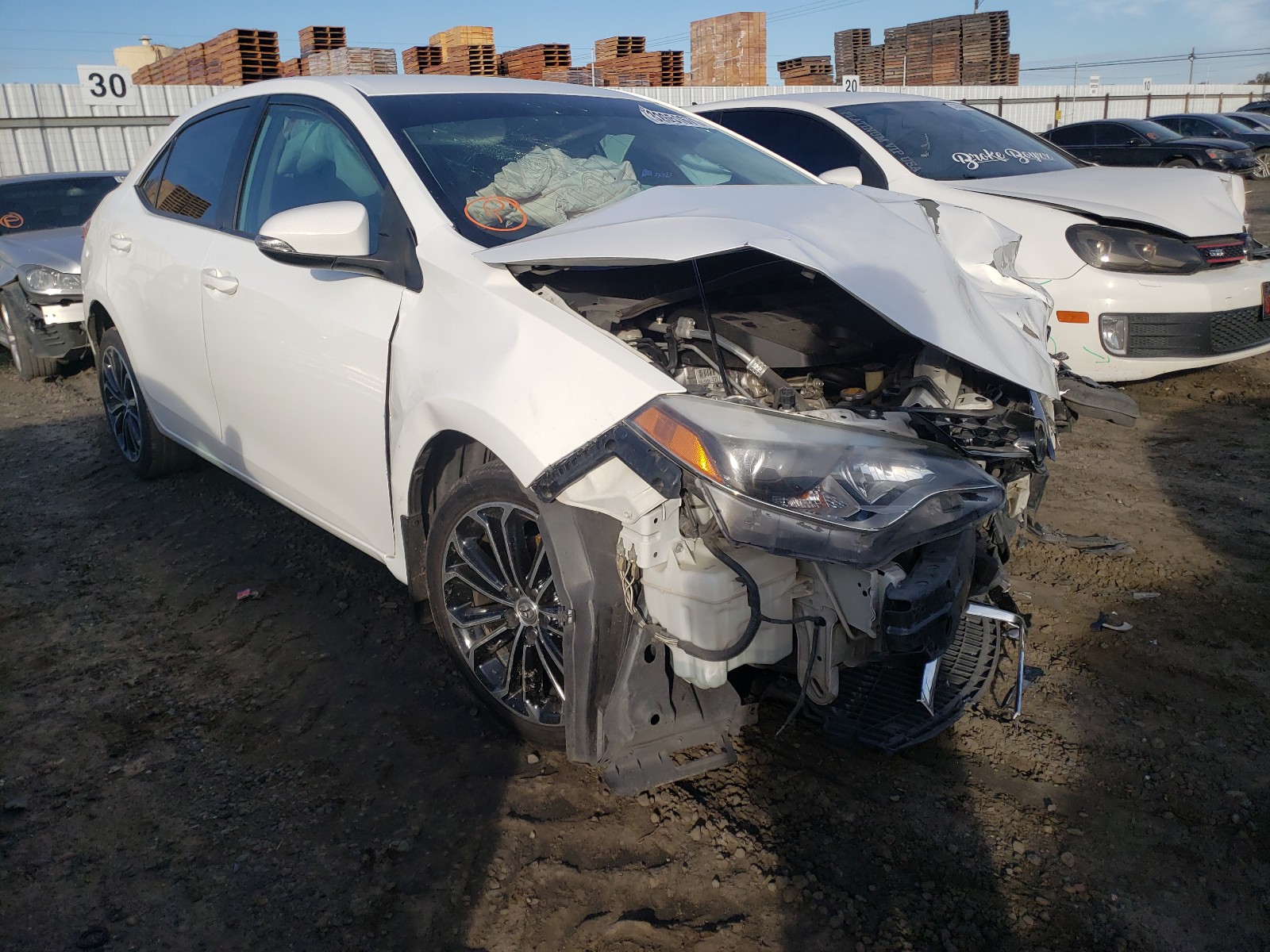 TOYOTA COROLLA L 2015 5yfburhe9fp227851