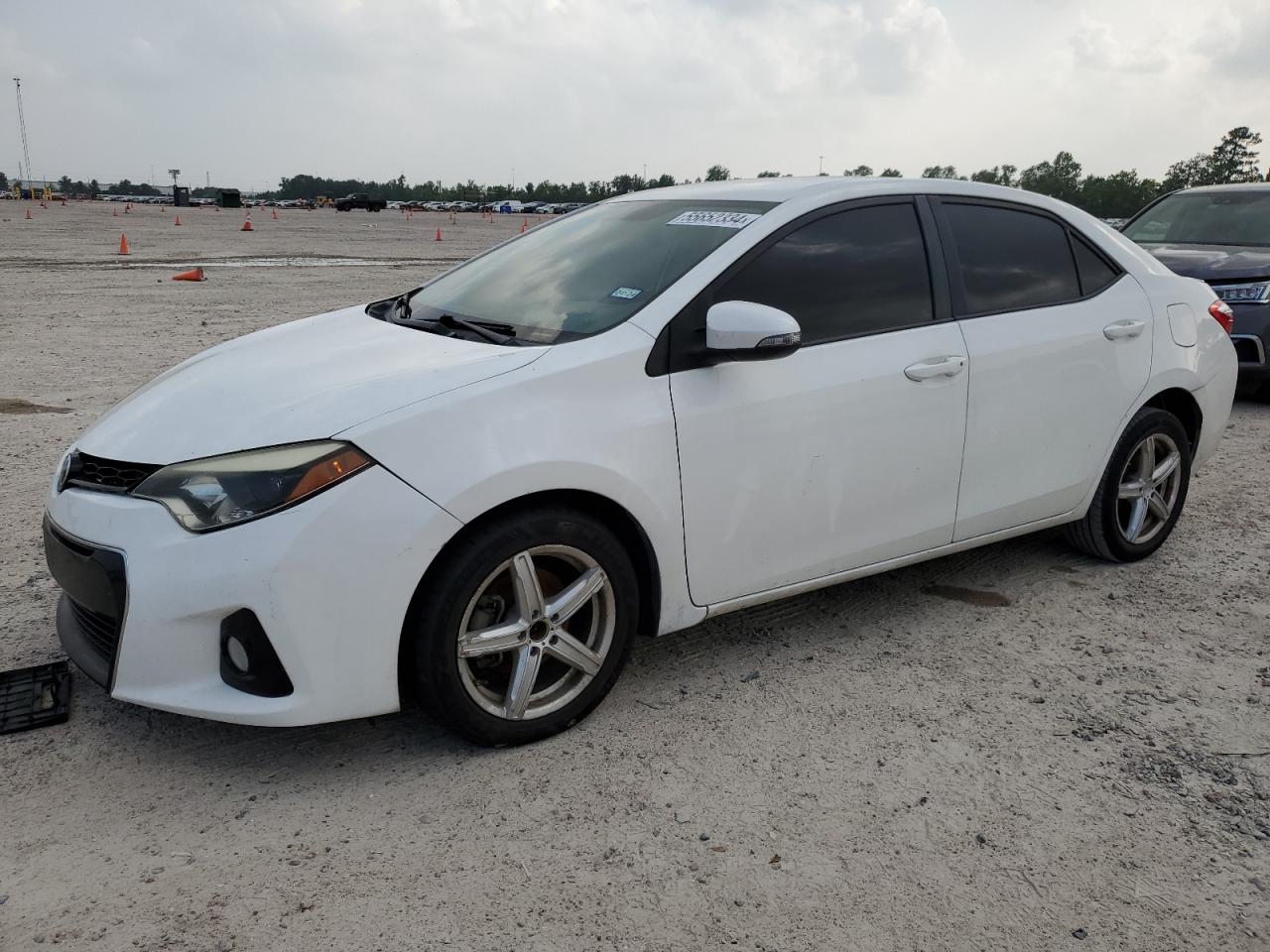 TOYOTA COROLLA 2015 5yfburhe9fp269243