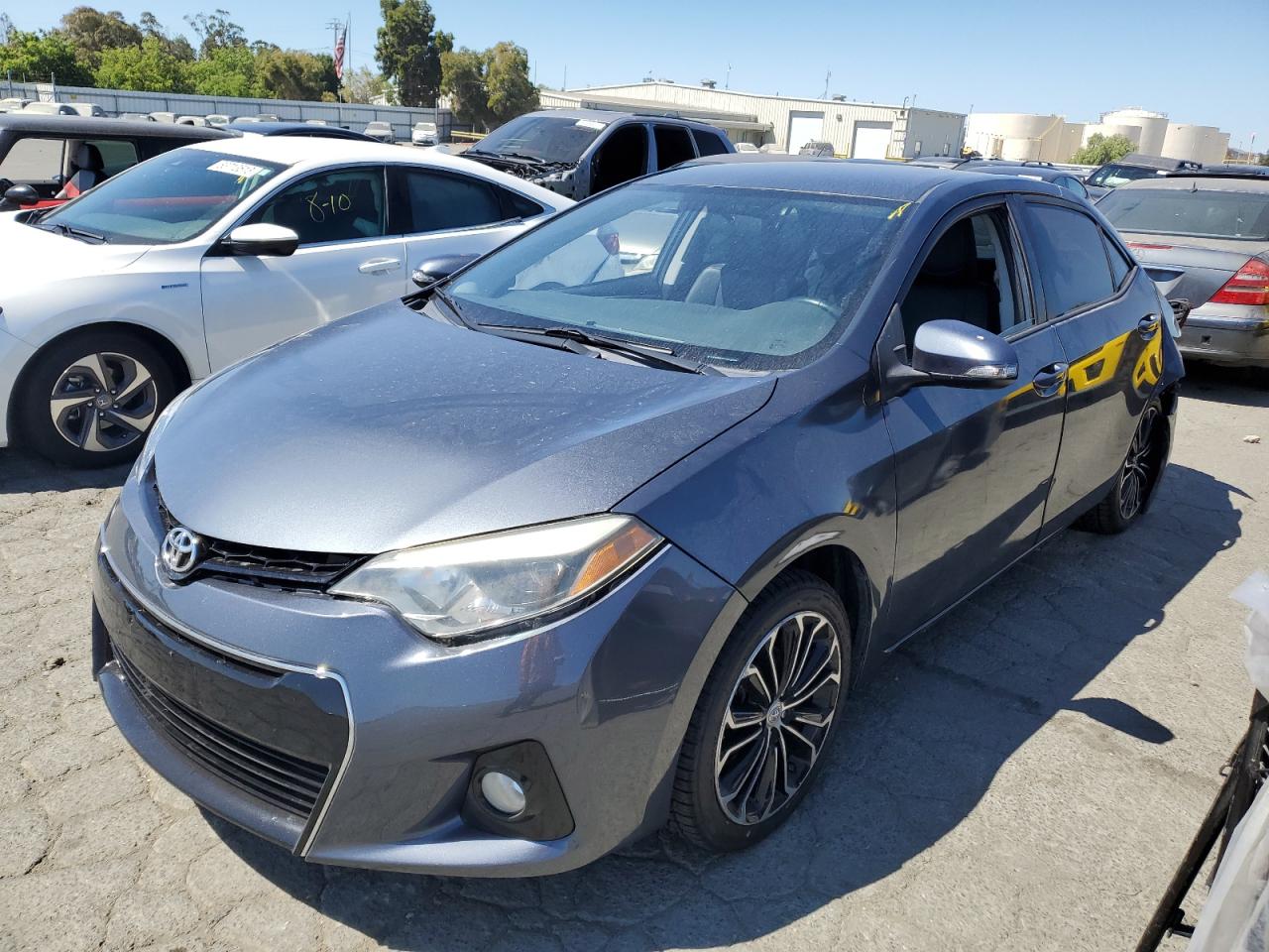 TOYOTA COROLLA 2015 5yfburhe9fp360190