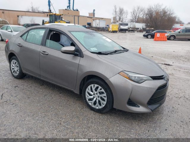 TOYOTA COROLLA 2017 5yfburhe9hp581677