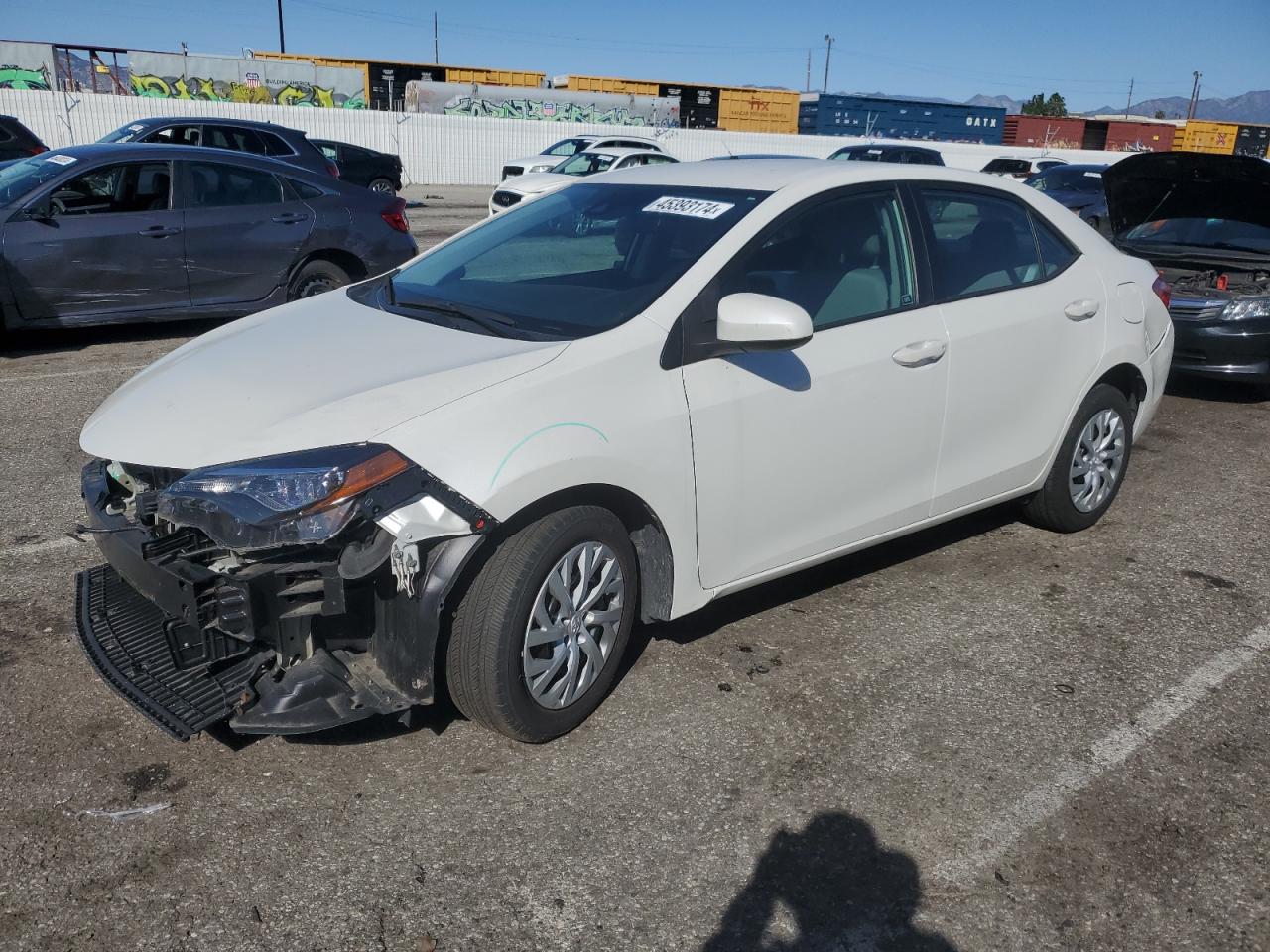 TOYOTA COROLLA 2018 5yfburhe9jp778614