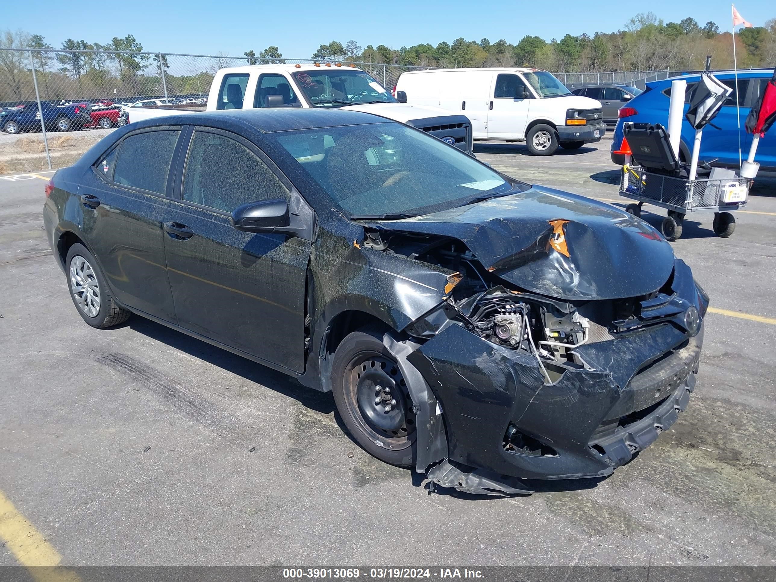 TOYOTA COROLLA 2018 5yfburhe9jp820053