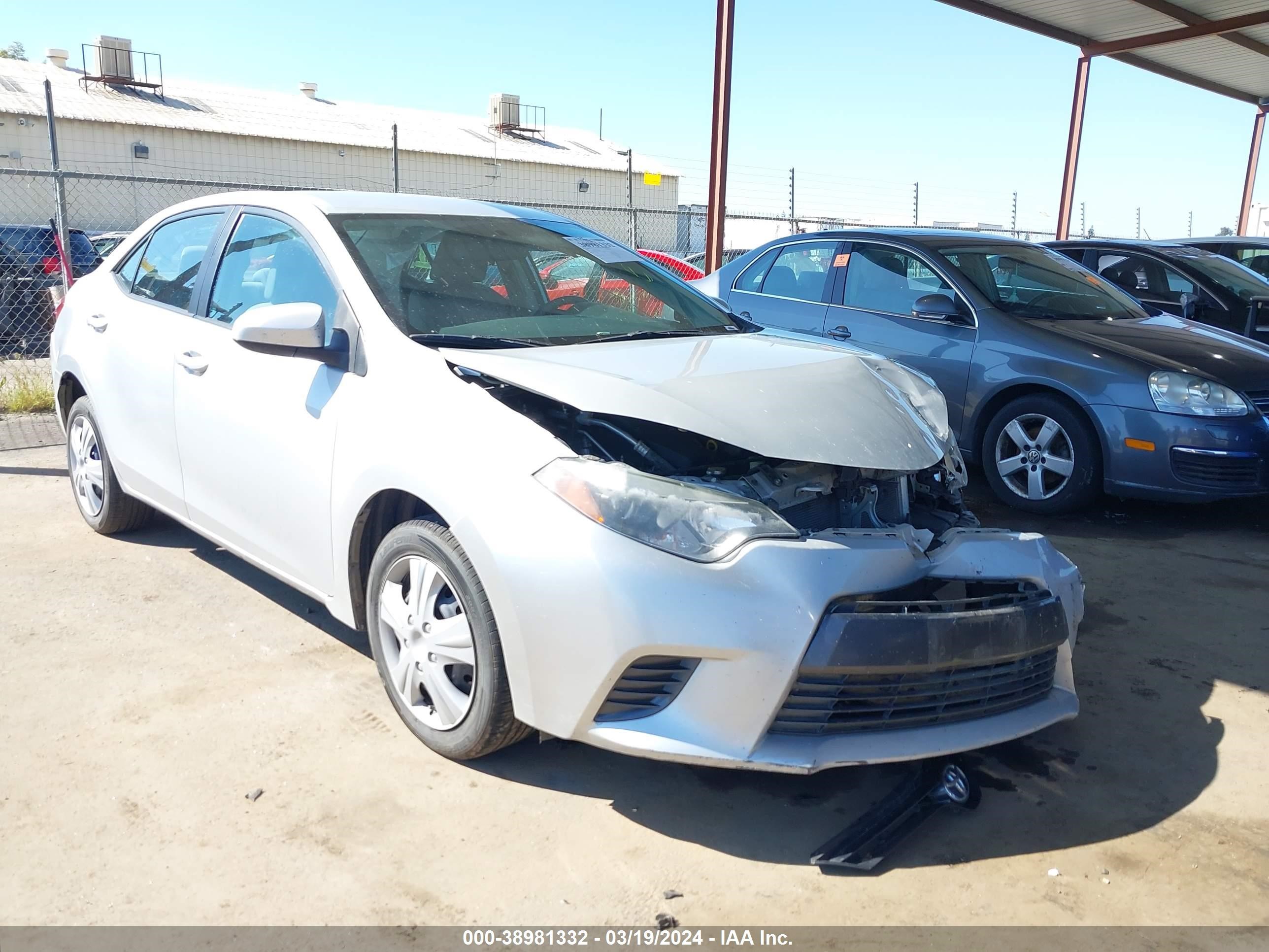 TOYOTA COROLLA 2015 5yfburhexfp223985