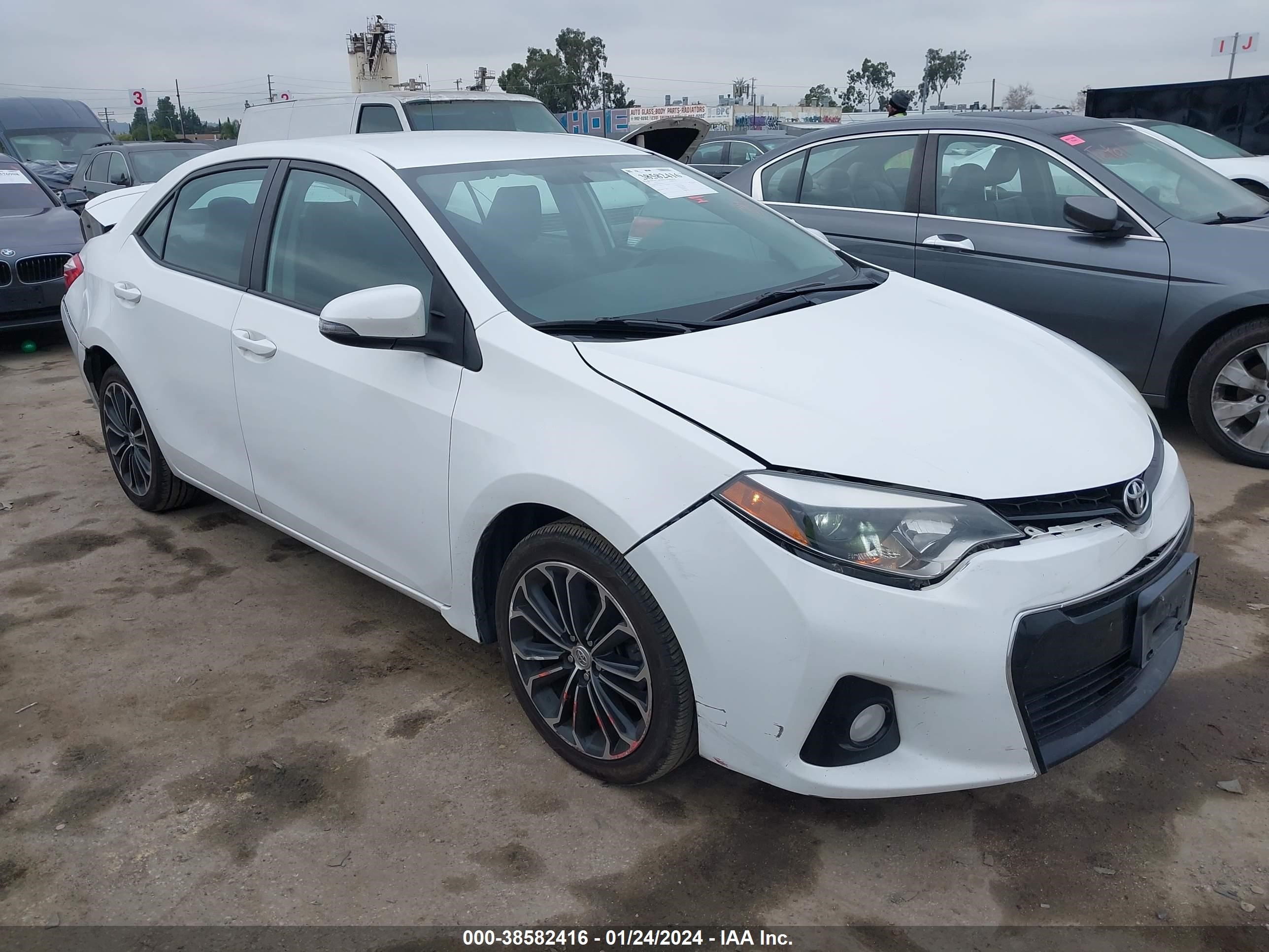 TOYOTA COROLLA 2015 5yfburhexfp300614