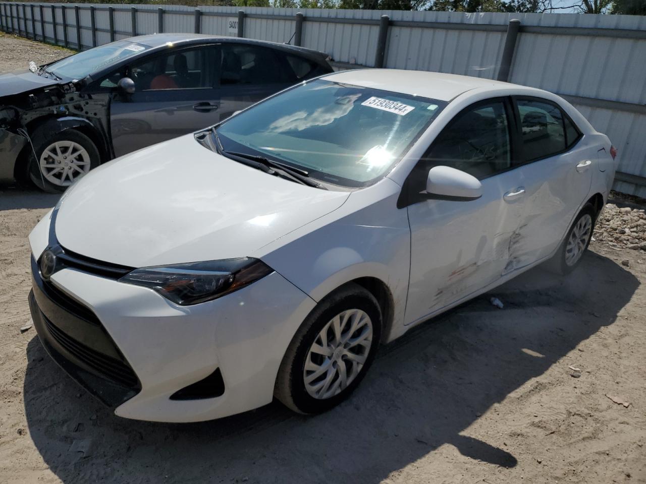 TOYOTA COROLLA 2018 5yfburhexjp801382