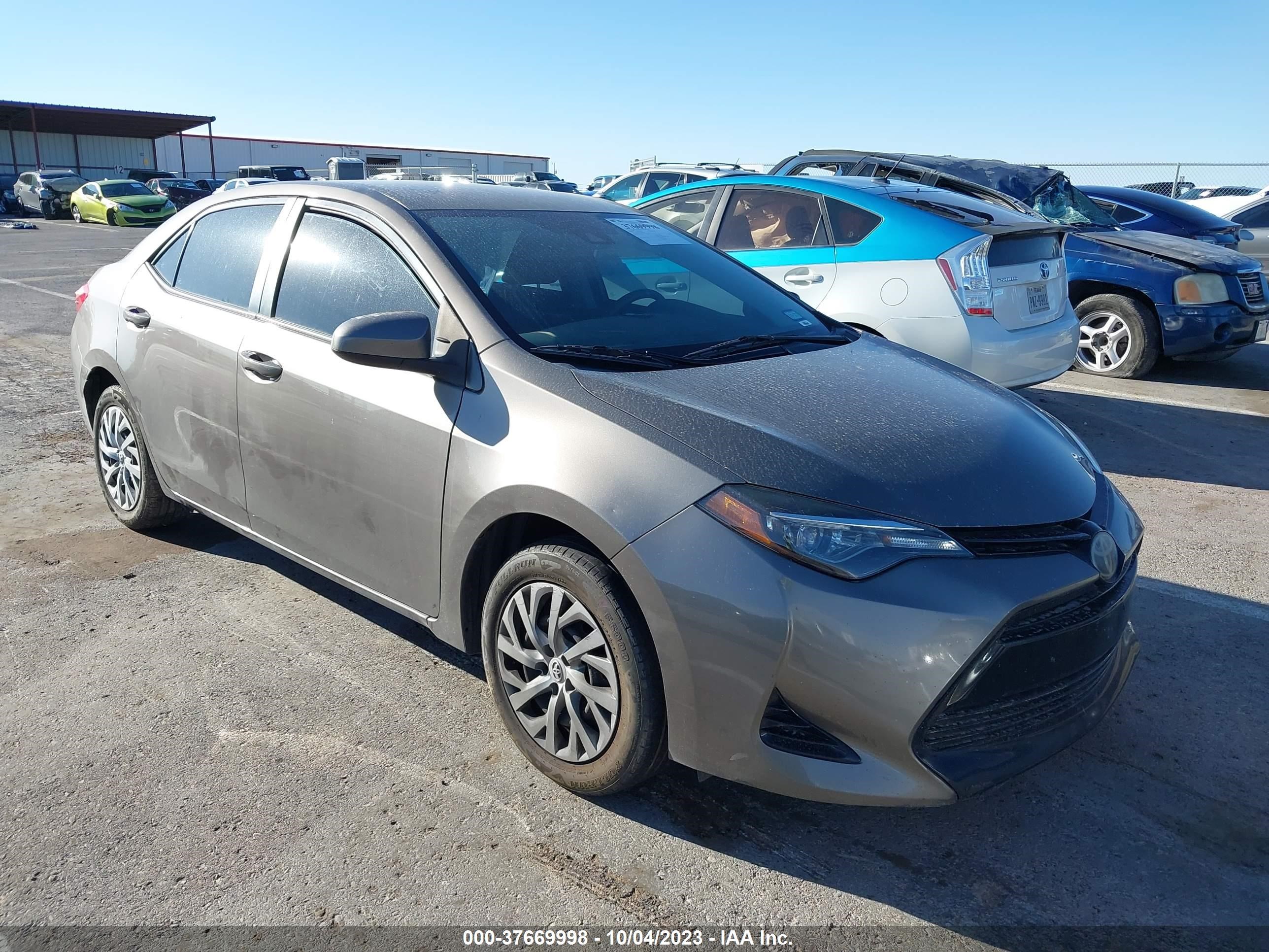 TOYOTA COROLLA 2018 5yfburhexjp802368