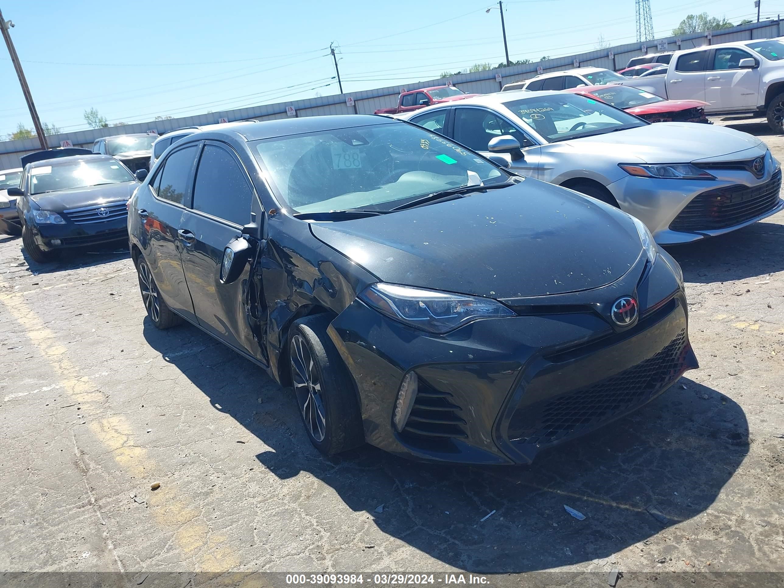 TOYOTA COROLLA 2018 5yfburhexjp811989