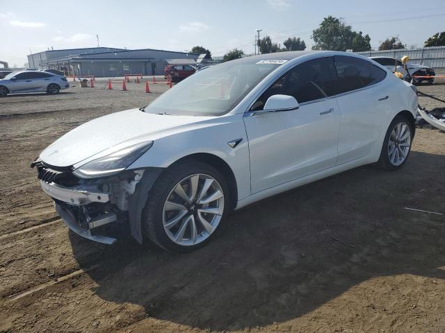 TESLA MODEL 3 2018 5yj3e1ea0jf051040