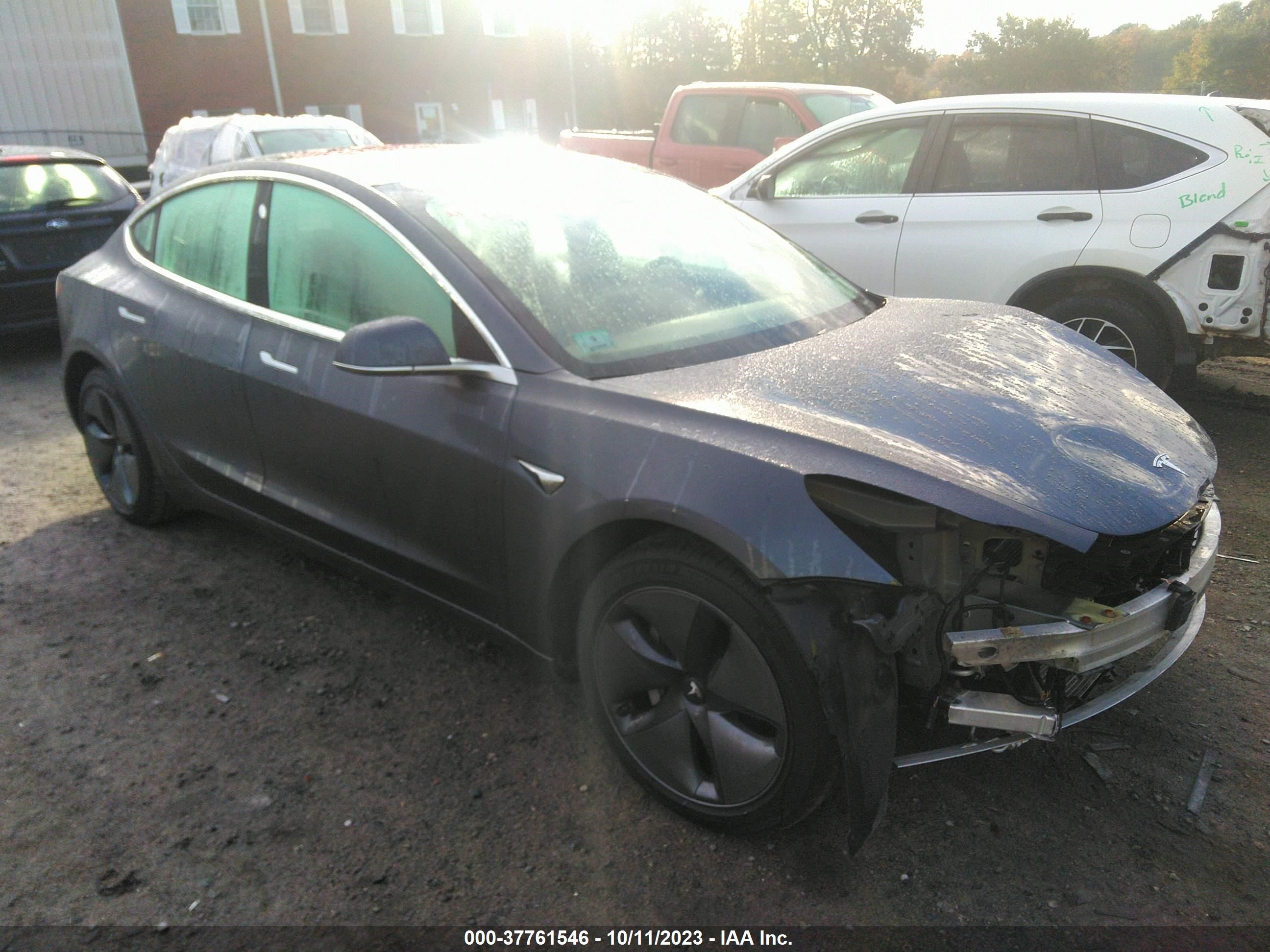 TESLA MODEL 3 2018 5yj3e1ea0jf117974